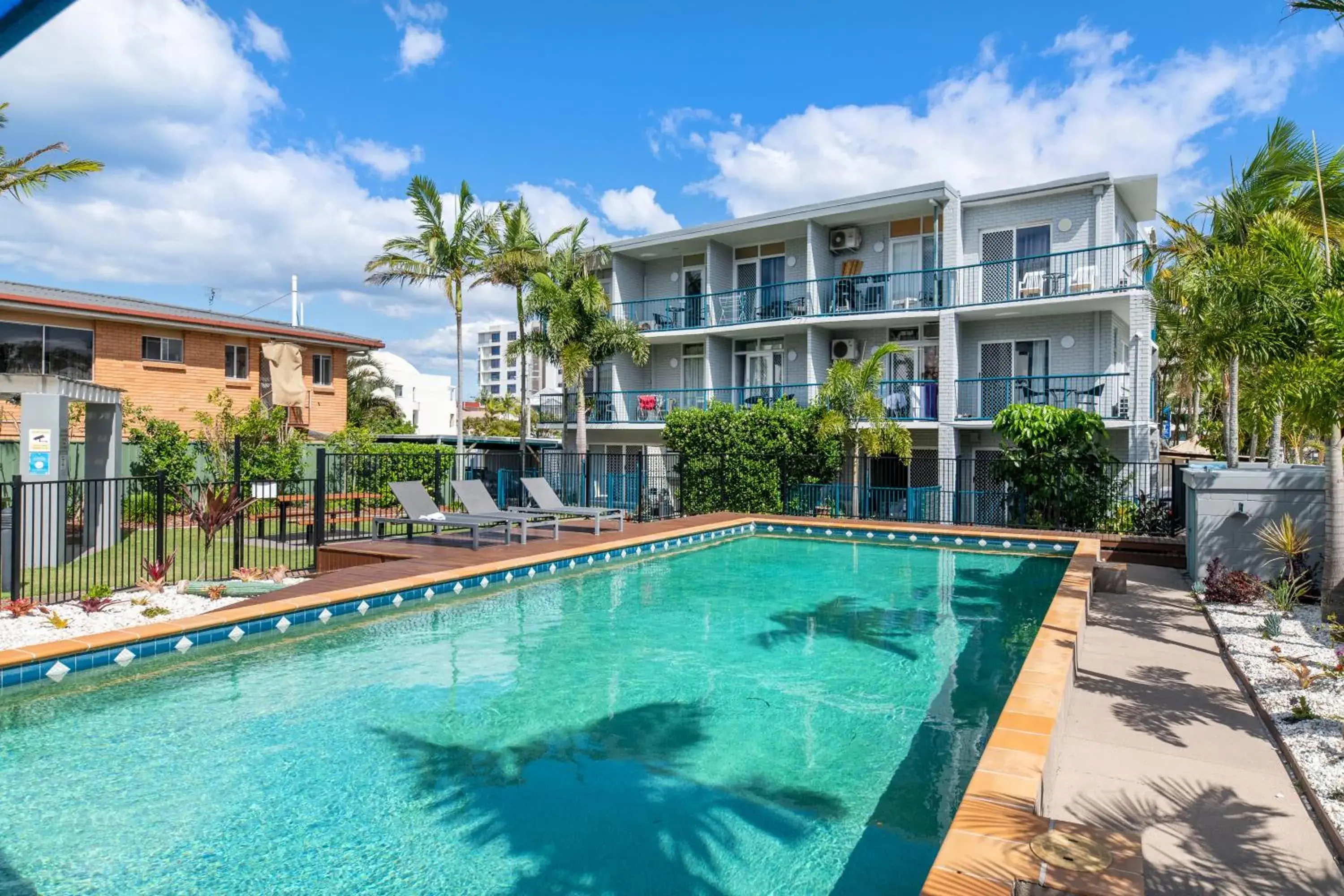 Broadwater Keys Holiday Apartments Broadwater Keys Holiday Apartments
