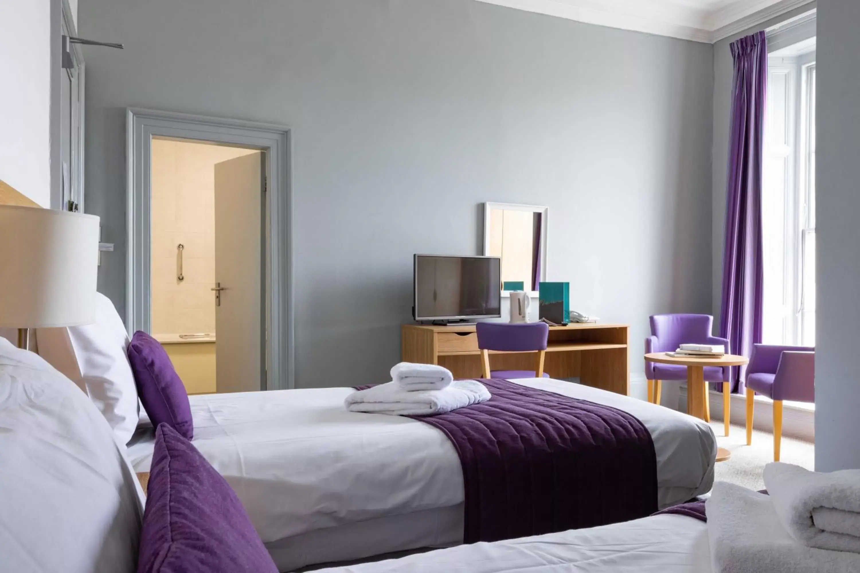 Standard Twin Room in The Caledonian New Southlands Hotel Standard Twin Room in The Caledonian New Southlands Hotel