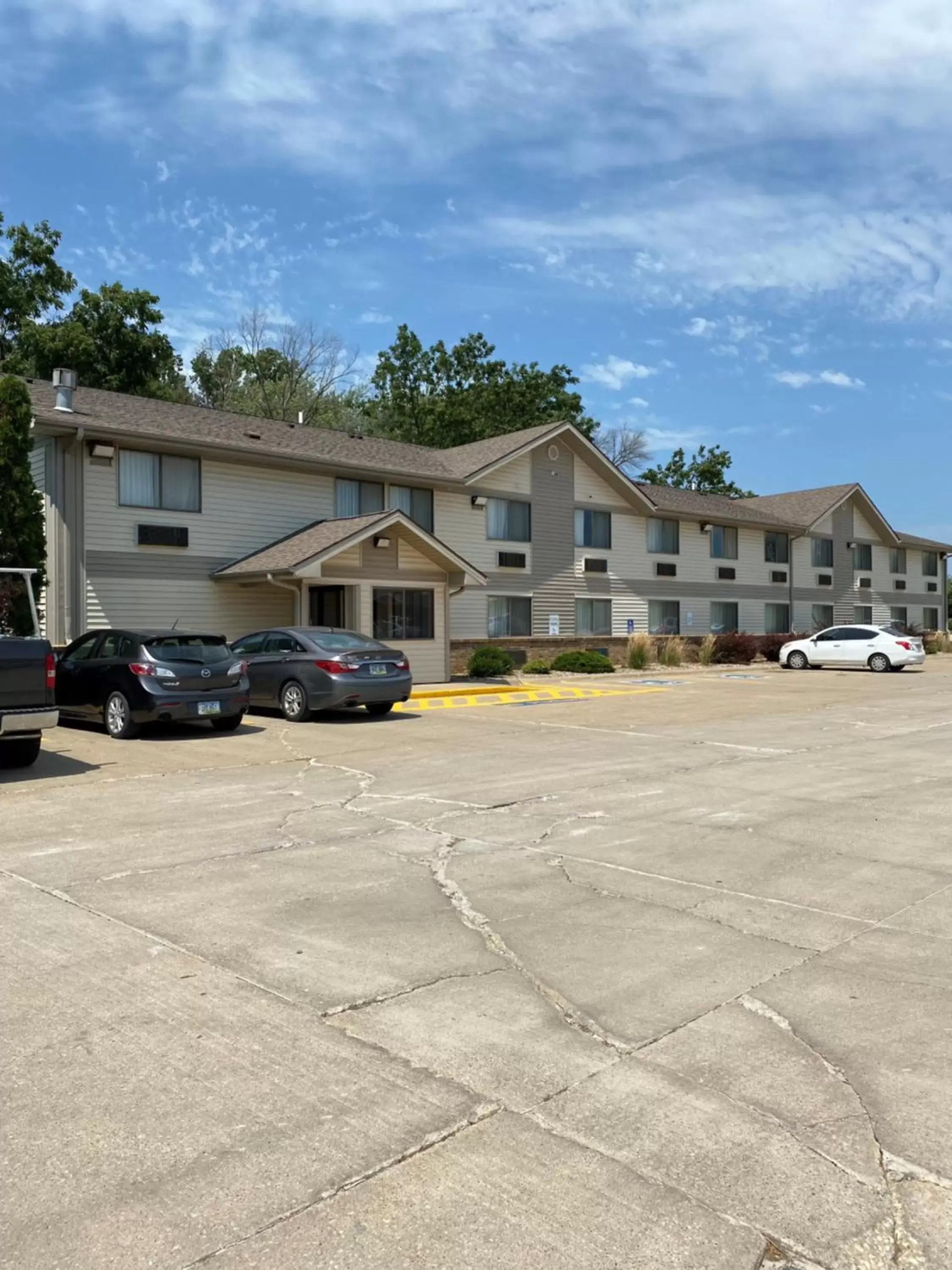 Super 8 by Wyndham Independence IA Super 8 by Wyndham Independence IA