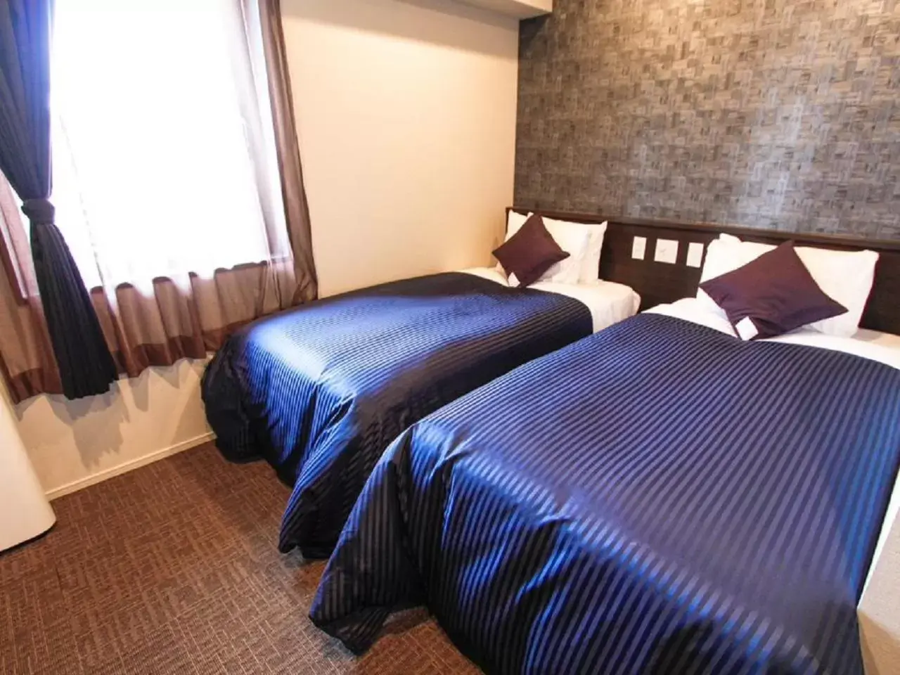Twin Room - single occupancy - Non-Smoking in HOTEL LiVEMAX Osaka Honmachi Twin Room - single occupancy - Non-Smoking in HOTEL LiVEMAX Osaka Honmachi