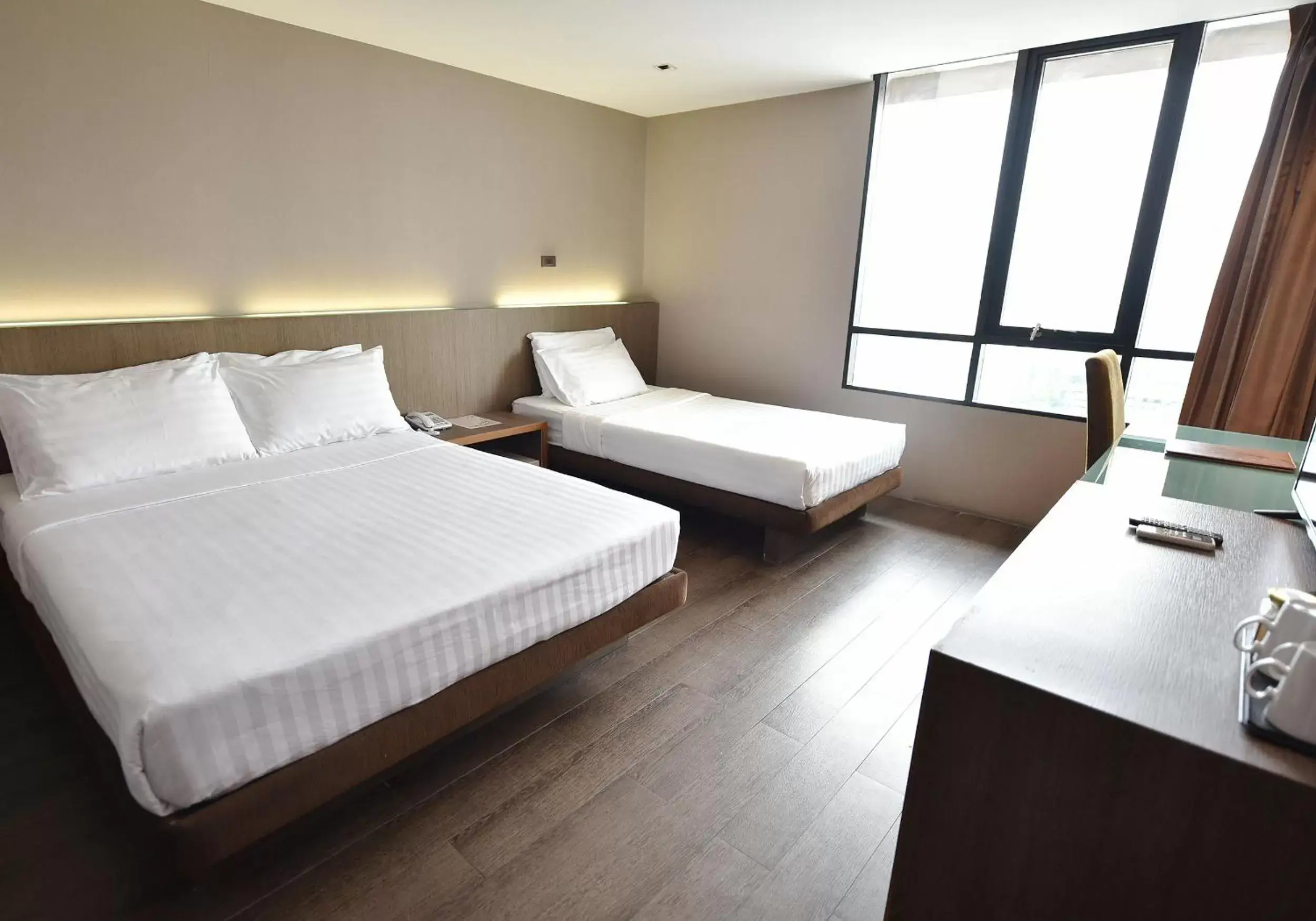 Family Room in Bangkok City Hotel Family Room in Bangkok City Hotel