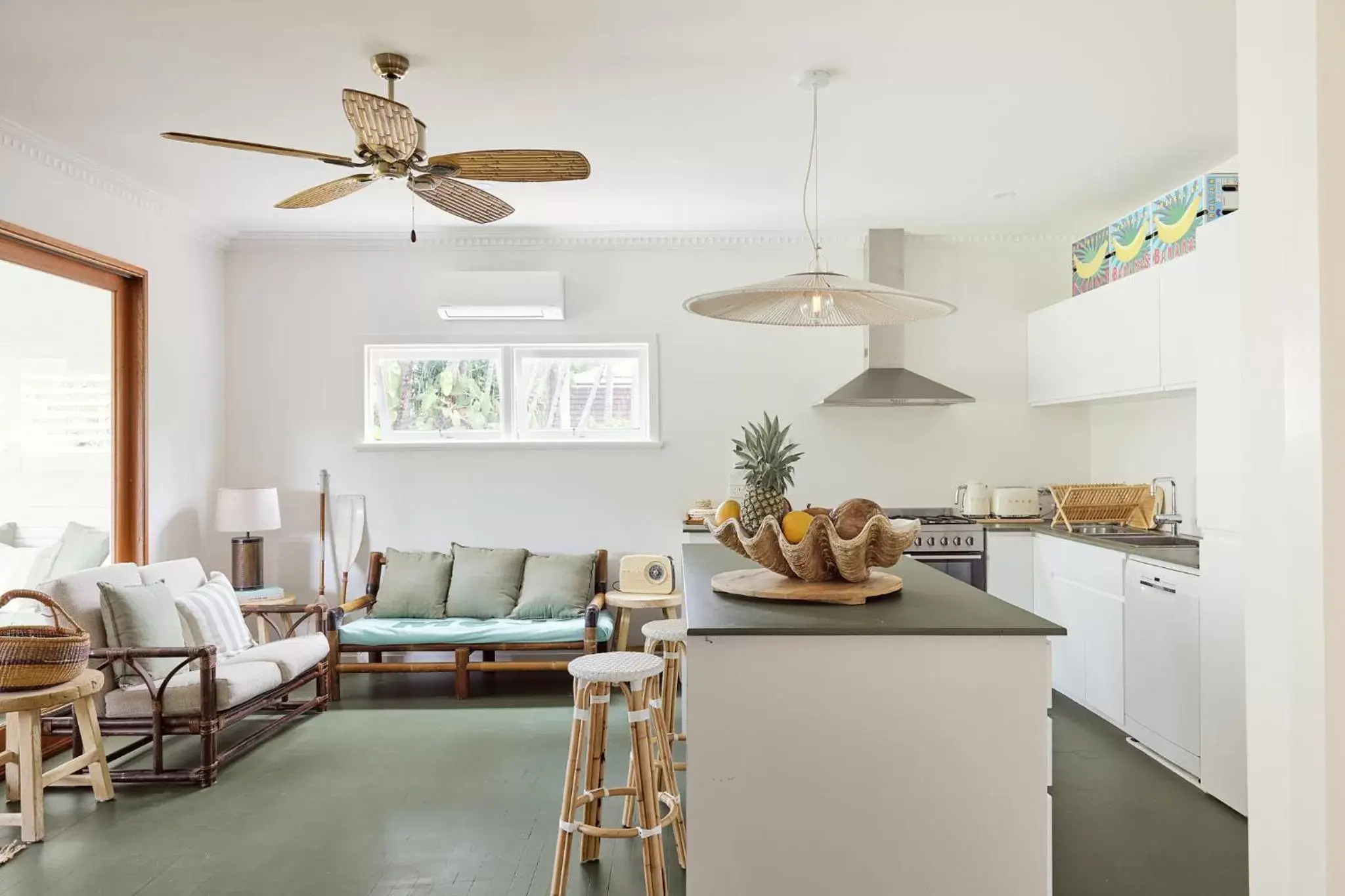 Three-Bedroom House in Chalet Motel Brunswick Heads Three-Bedroom House in Chalet Motel Brunswick Heads