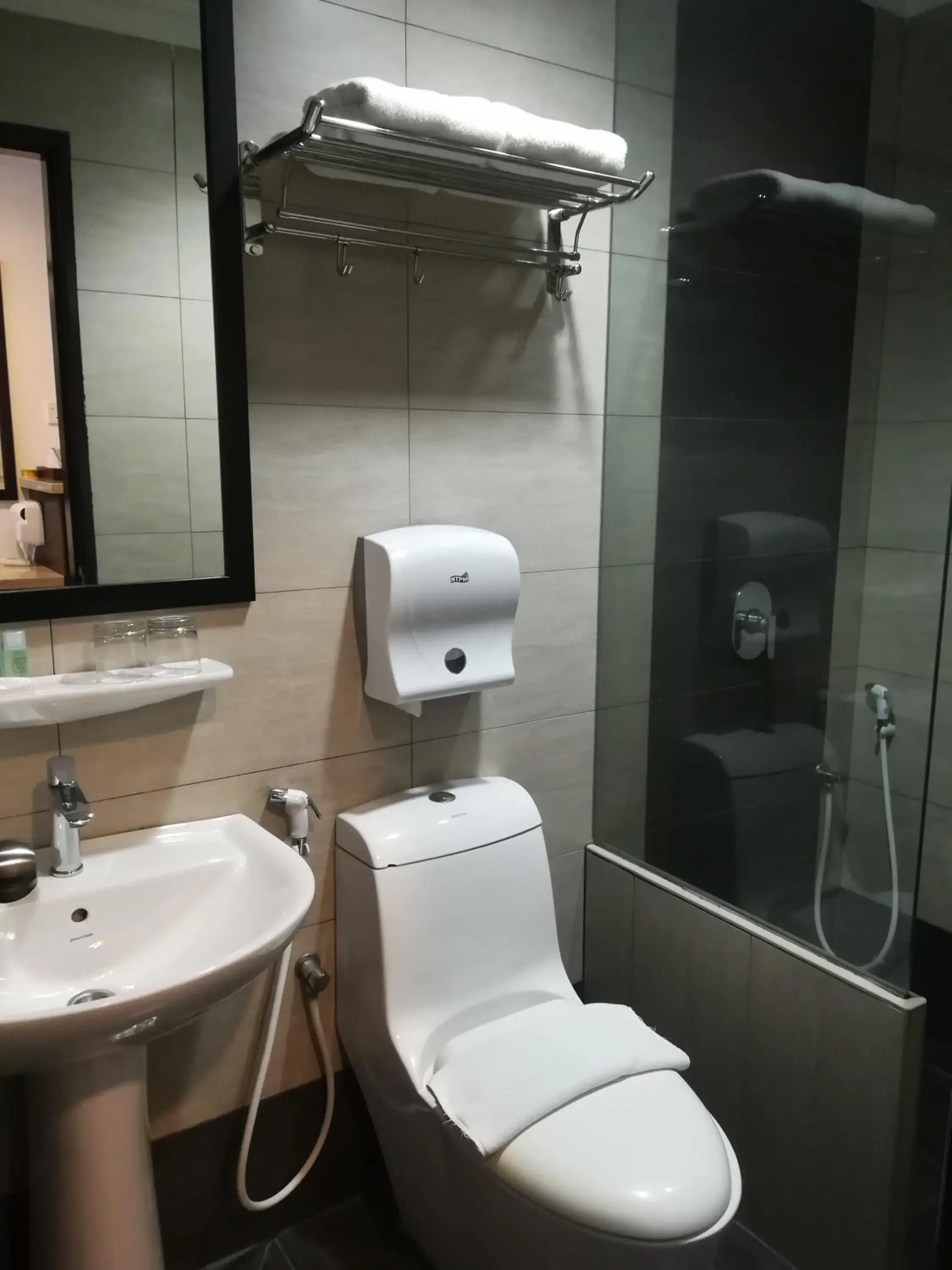 Family Room (3 Adults) without Window in Crystal Lodge Family Room (3 Adults) without Window in Crystal Lodge