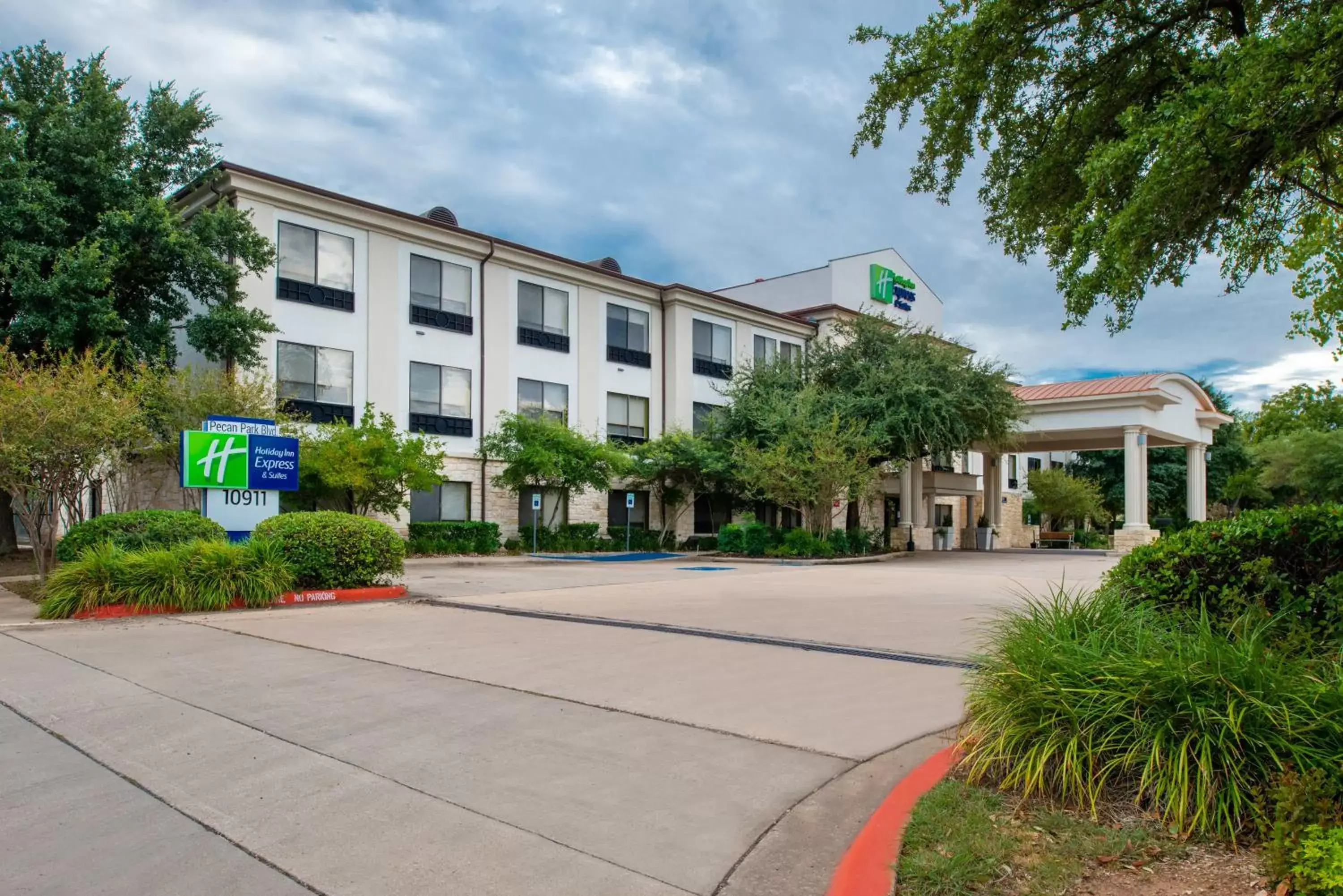 Holiday Inn Express & Suites Austin NW - Lakeline by IHG Holiday Inn Express & Suites Austin NW - Lakeline by IHG