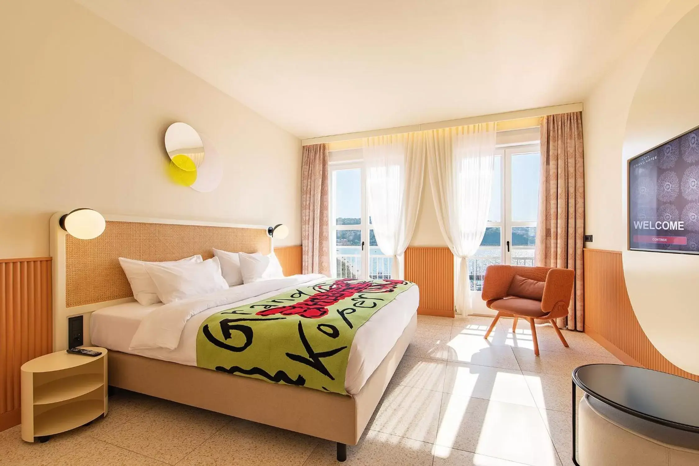 Superior Double Room with Sea View in Hotel Grand Koper Superior Double Room with Sea View in Hotel Grand Koper