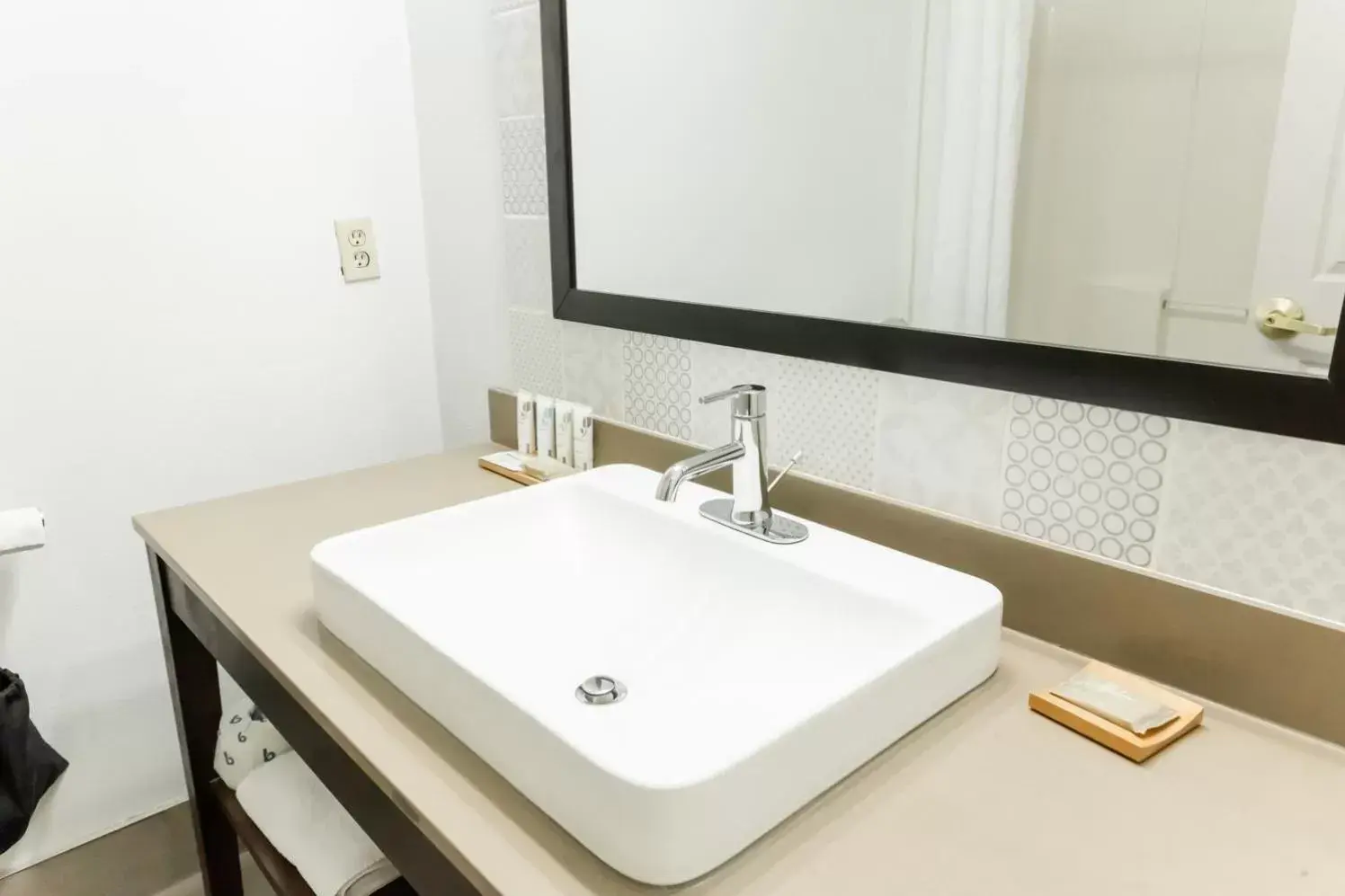 One-Bedroom King Suite with Sofa Bed - Non-Smoking in Country Inn & Suites by Radisson, Helen, GA One-Bedroom King Suite with Sofa Bed - Non-Smoking in Country Inn & Suites by Radisson, Helen, GA