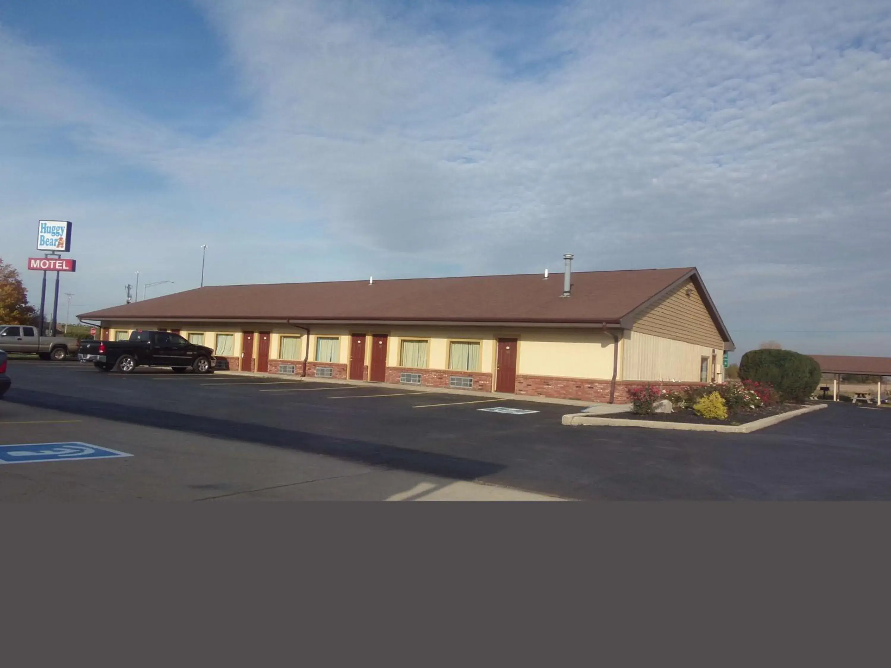 Huggy Bear Motel - Warren Huggy Bear Motel - Warren