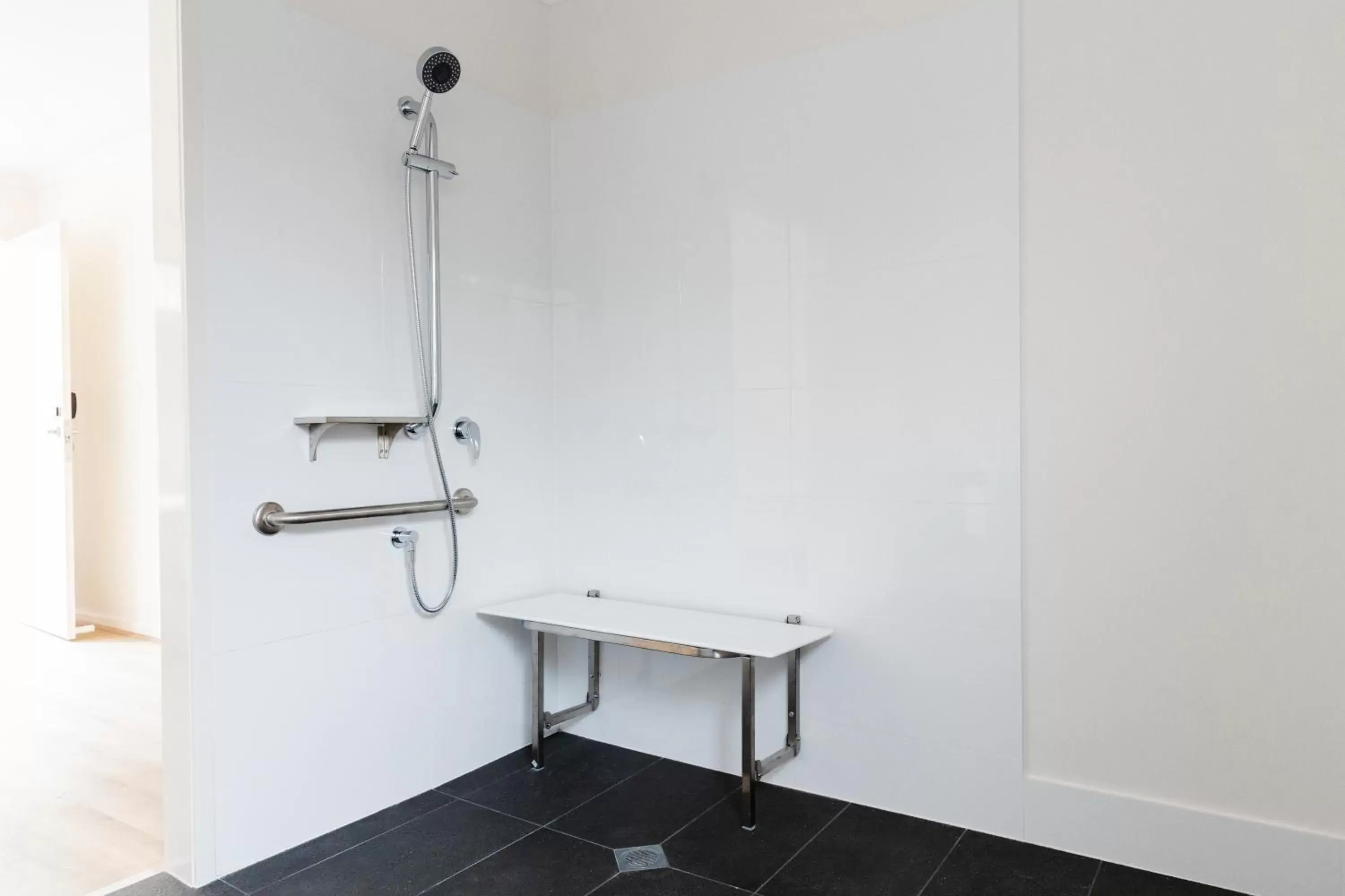 Single Room - Disability Access in Petrie Mill Motel Single Room - Disability Access in Petrie Mill Motel