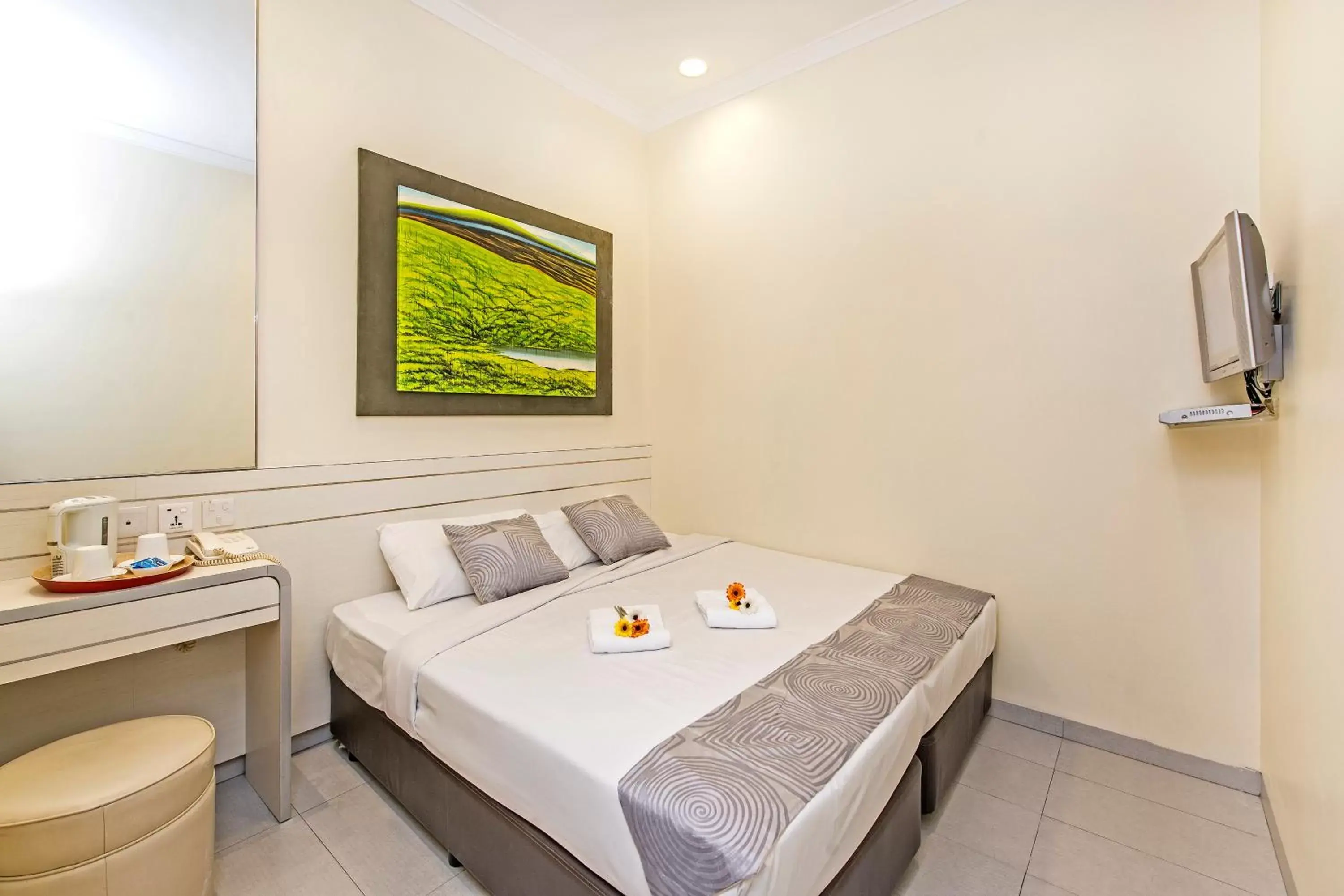 Standard Double Room in Hotel 81 Elegance Standard Double Room in Hotel 81 Elegance