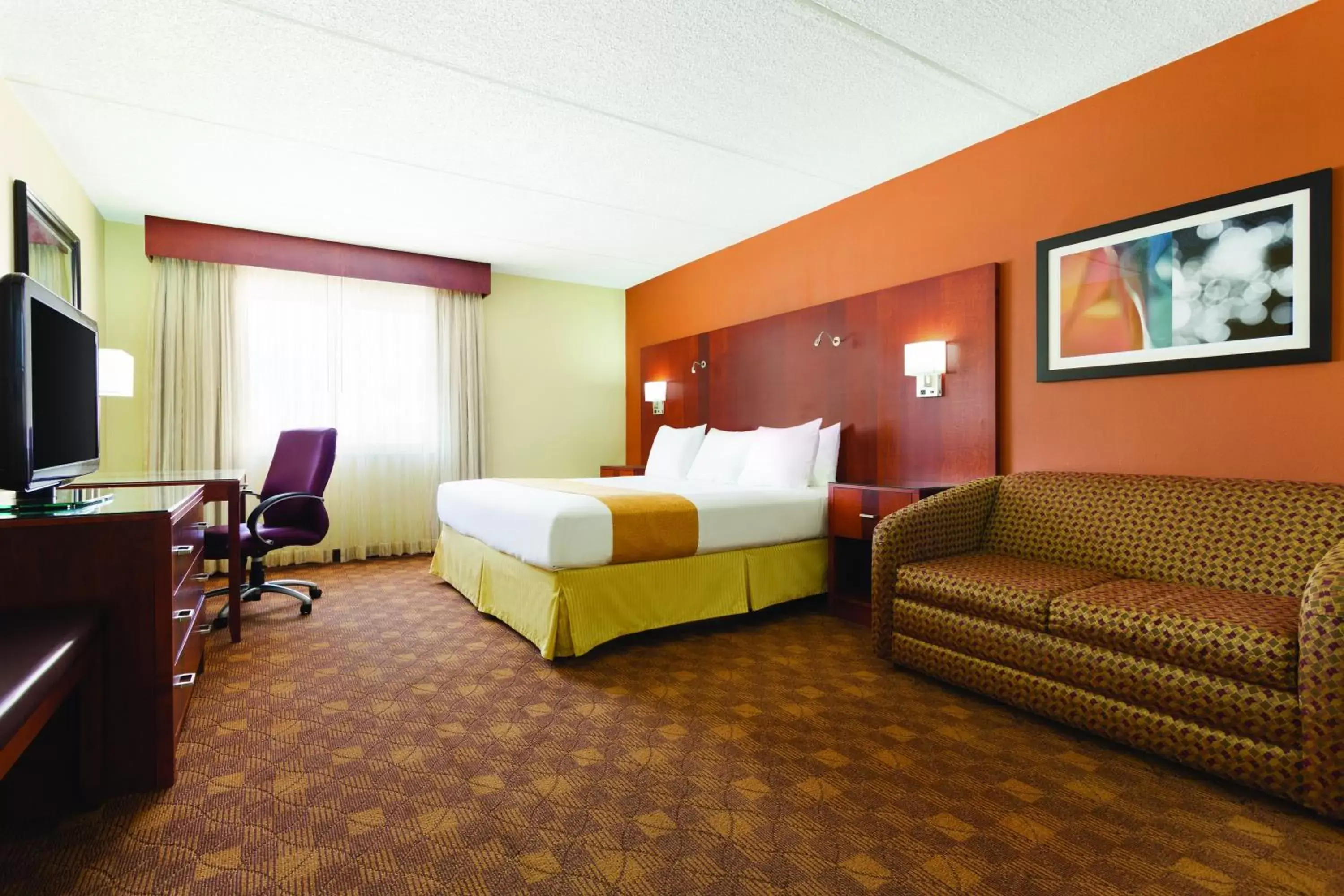 Deluxe King Room in Radisson Akron-Fairlawn Copley Deluxe King Room in Radisson Akron-Fairlawn Copley