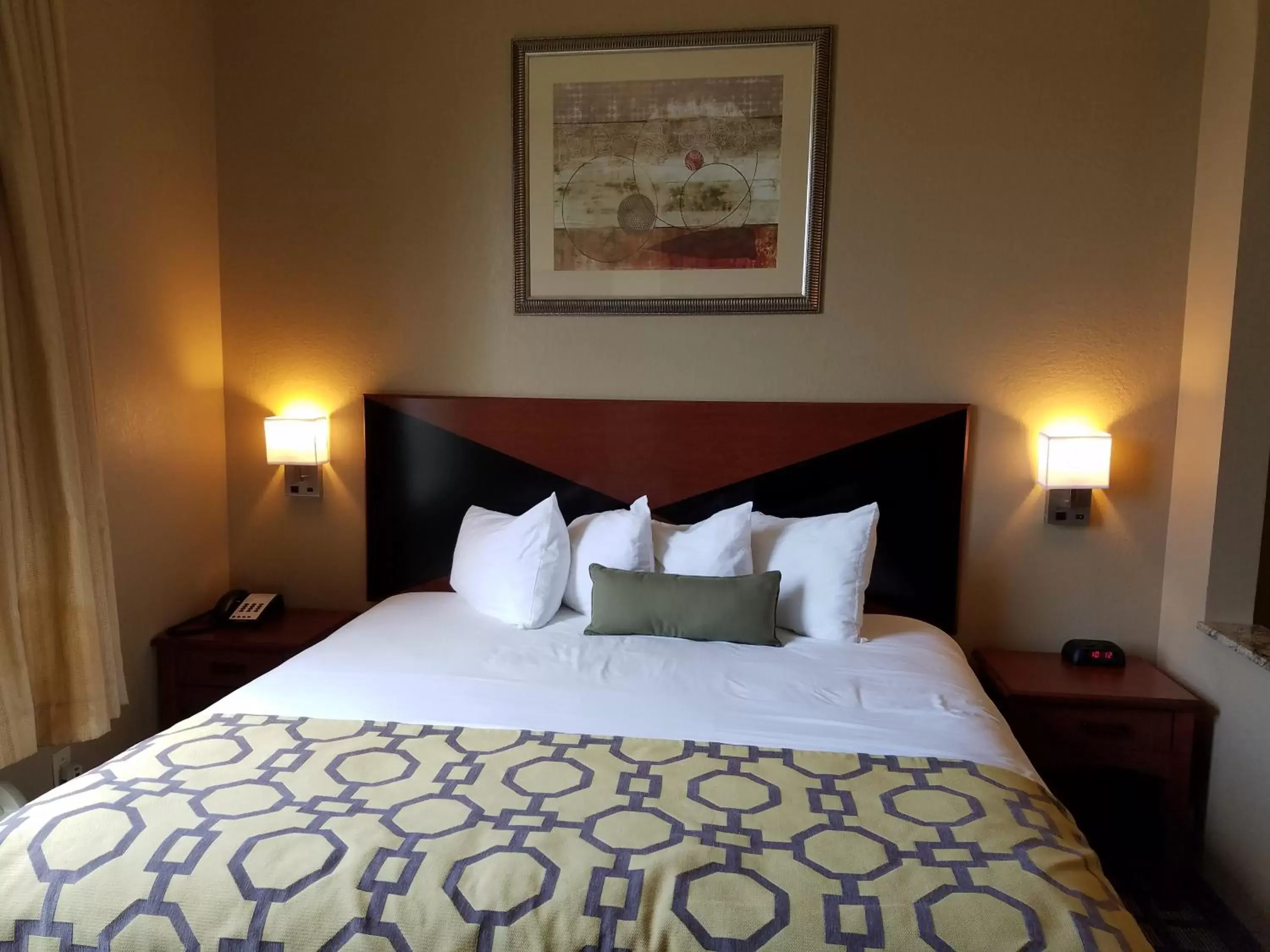 King Room - Non-Smoking in Baymont by Wyndham Marrero King Room - Non-Smoking in Baymont by Wyndham Marrero