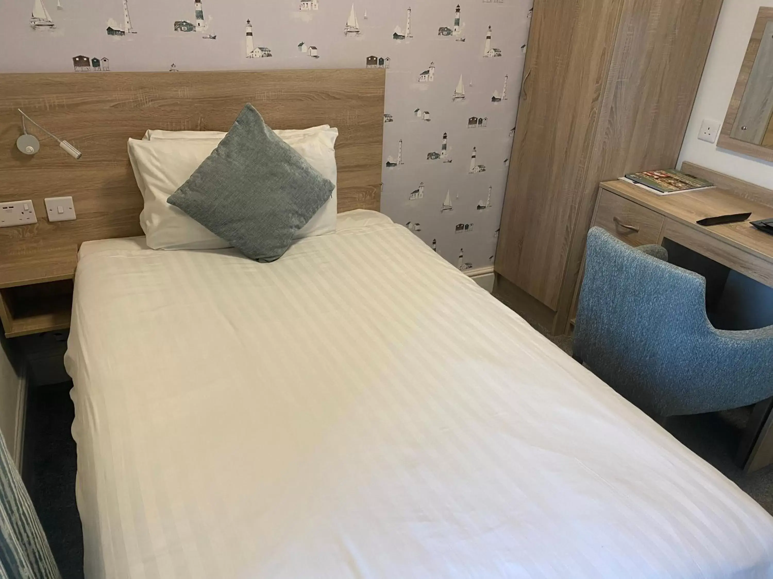 Single Room in The Clarendon Hotel Single Room in The Clarendon Hotel