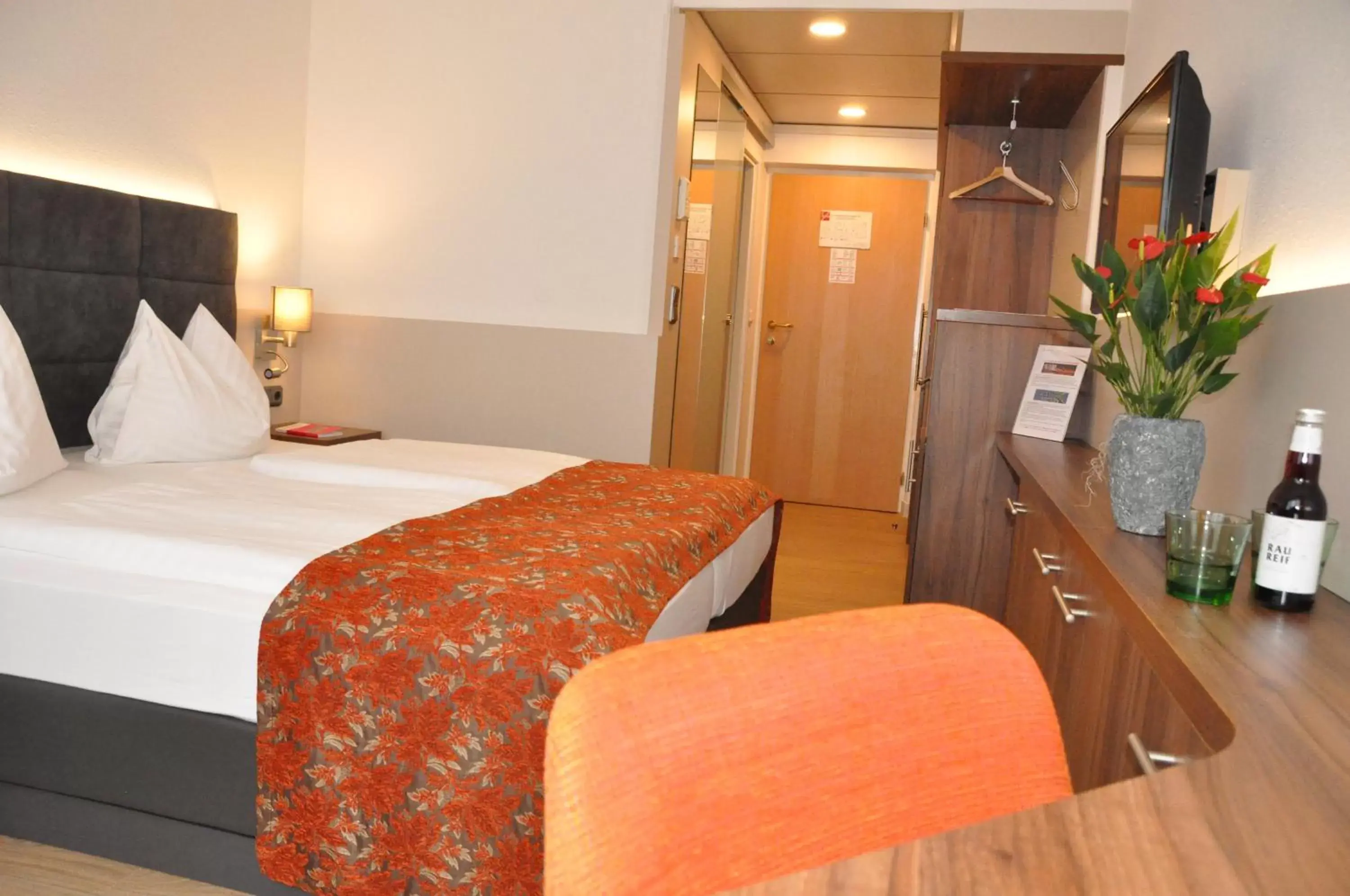 Double or Twin Room in Stadtoase Kolping Hotel Double or Twin Room in Stadtoase Kolping Hotel