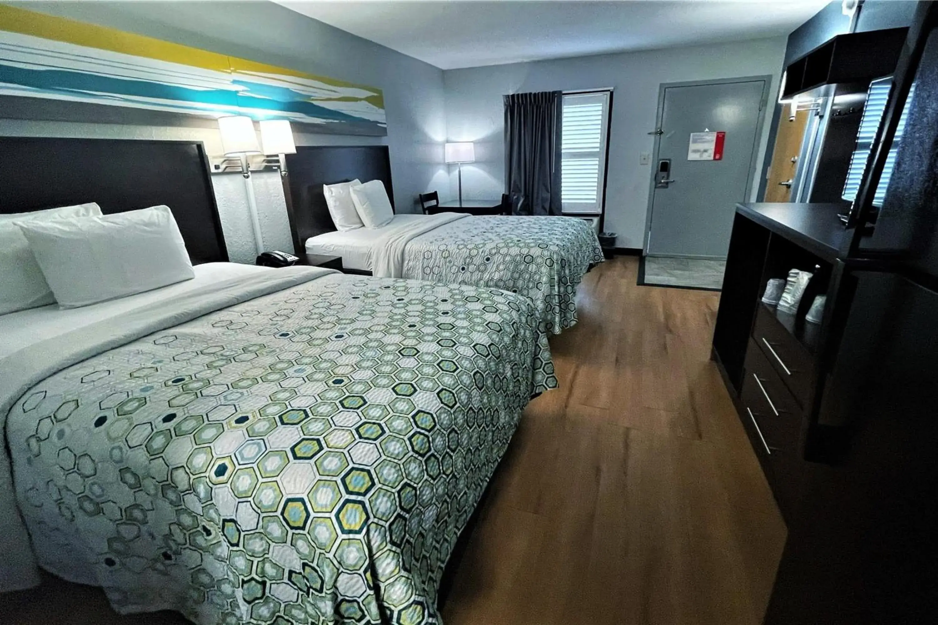 Suite with Two Double Beds Non-Smoking in HomeTowne Studios by Red Roof Augusta Suite with Two Double Beds Non-Smoking in HomeTowne Studios by Red Roof Augusta