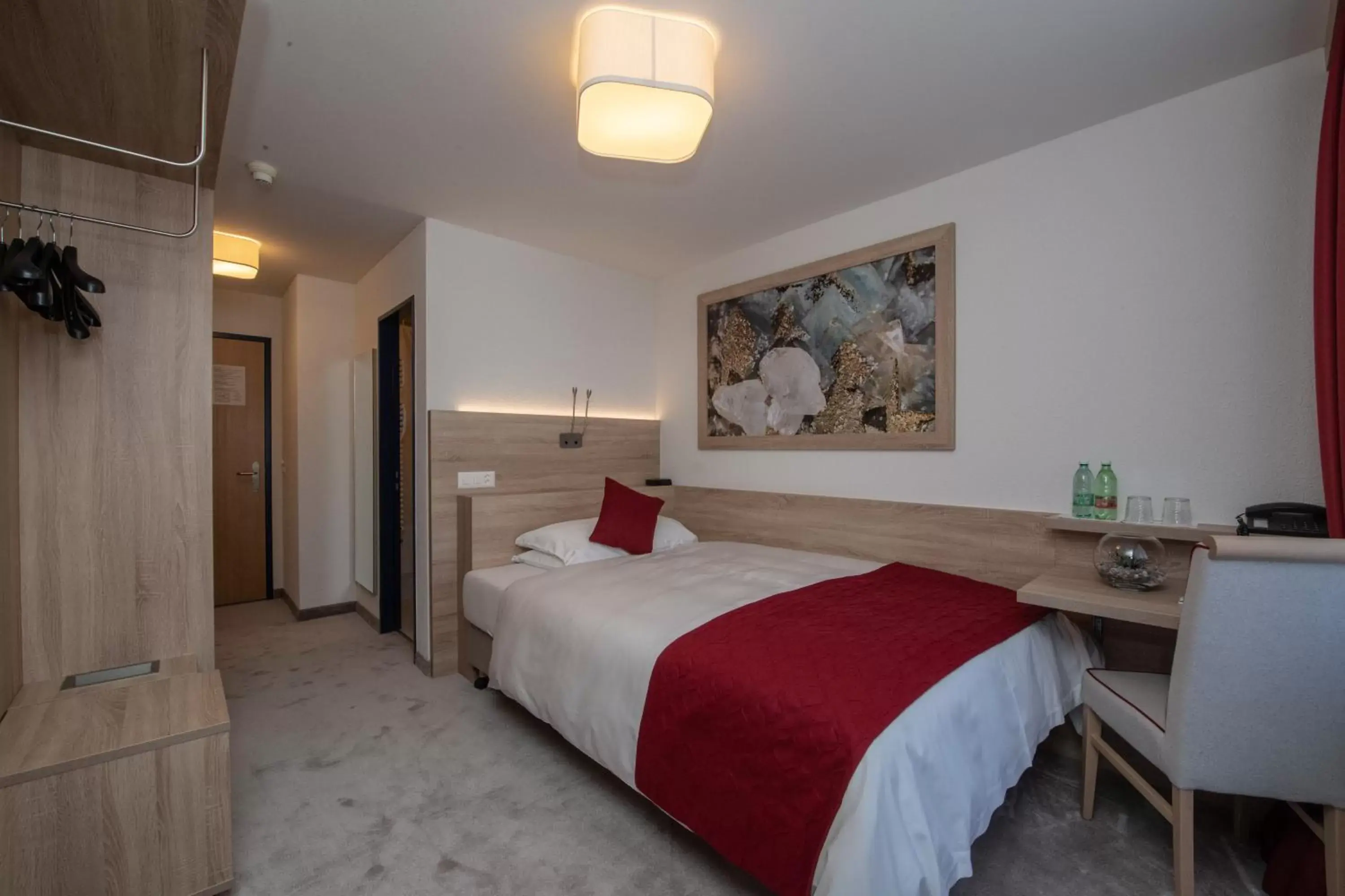 Superior Single Room - Annex in Hotel Sonne St. Moritz 3* Superior Superior Single Room - Annex in Hotel Sonne St. Moritz 3* Superior