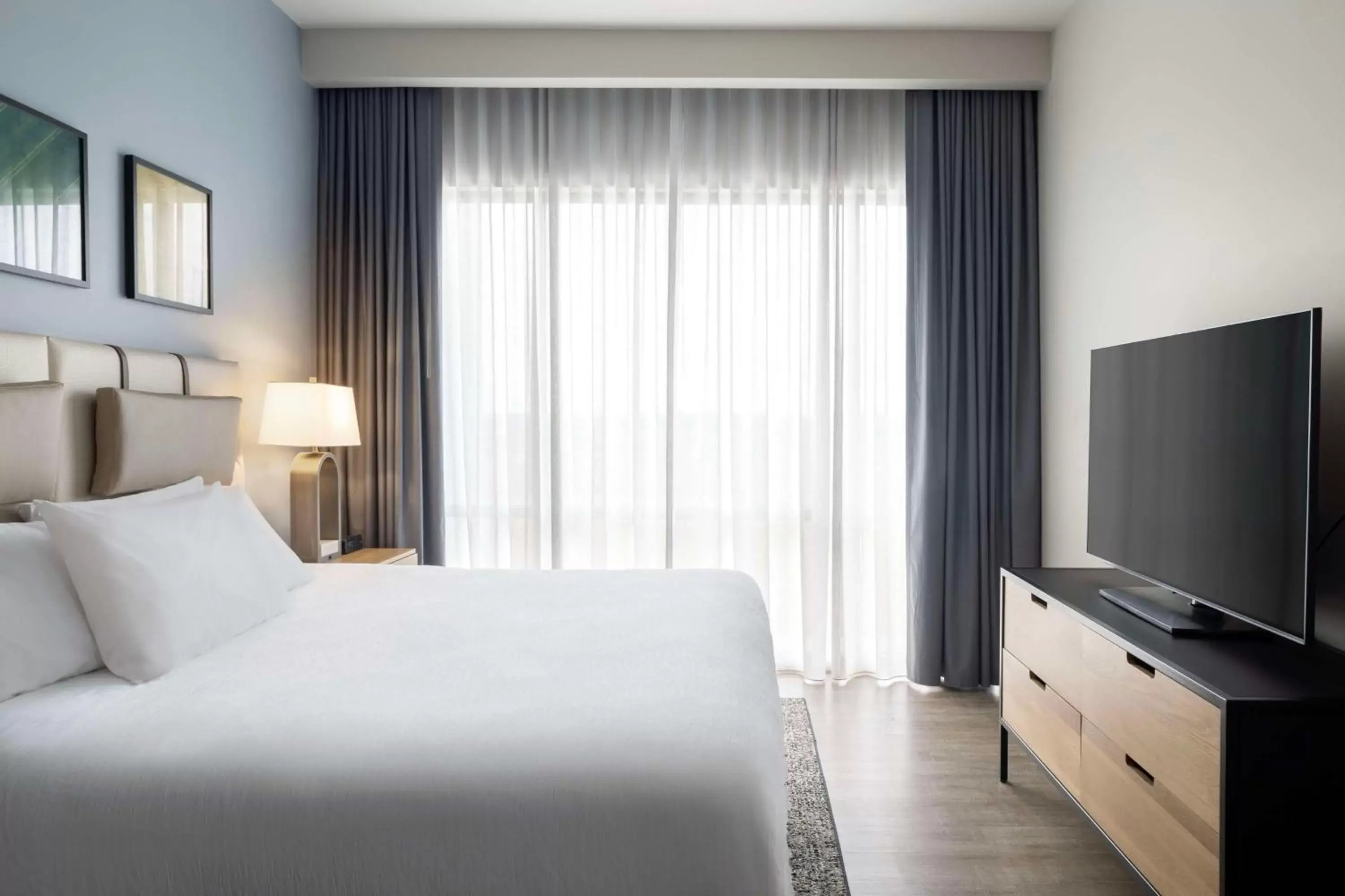 Corner King Suite in Embassy Suites By Hilton Bowling Green Corner King Suite in Embassy Suites By Hilton Bowling Green