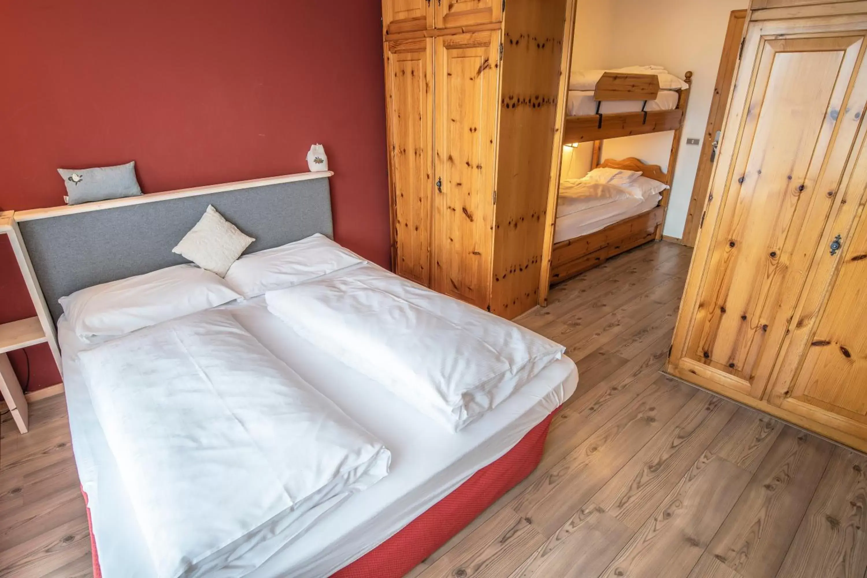 Family Room in Hotel Resort Veronza Family Room in Hotel Resort Veronza