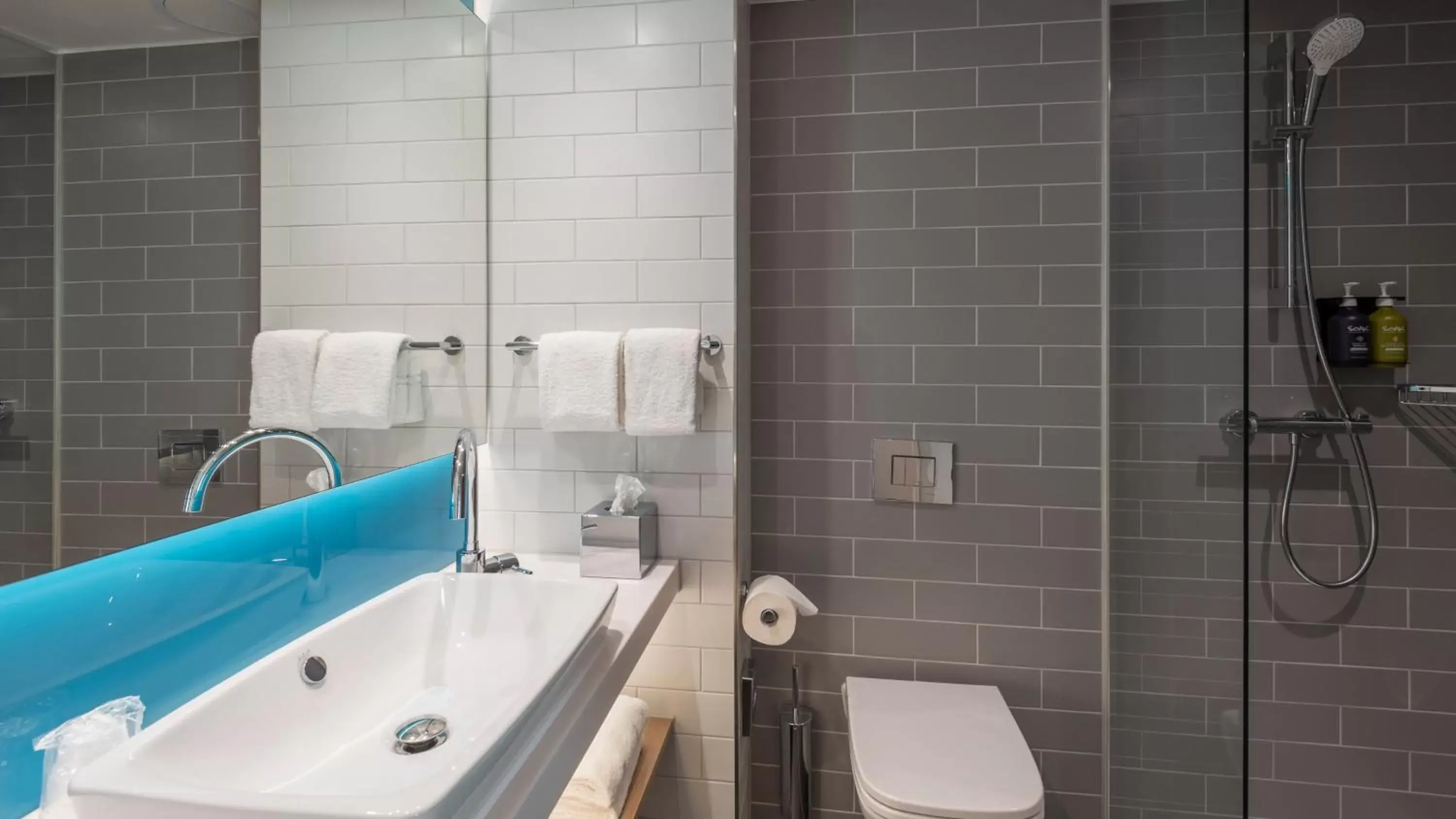 Standard Room in Holiday Inn Express - Krefeld - Dusseldorf, an IHG Hotel Standard Room in Holiday Inn Express - Krefeld - Dusseldorf, an IHG Hotel