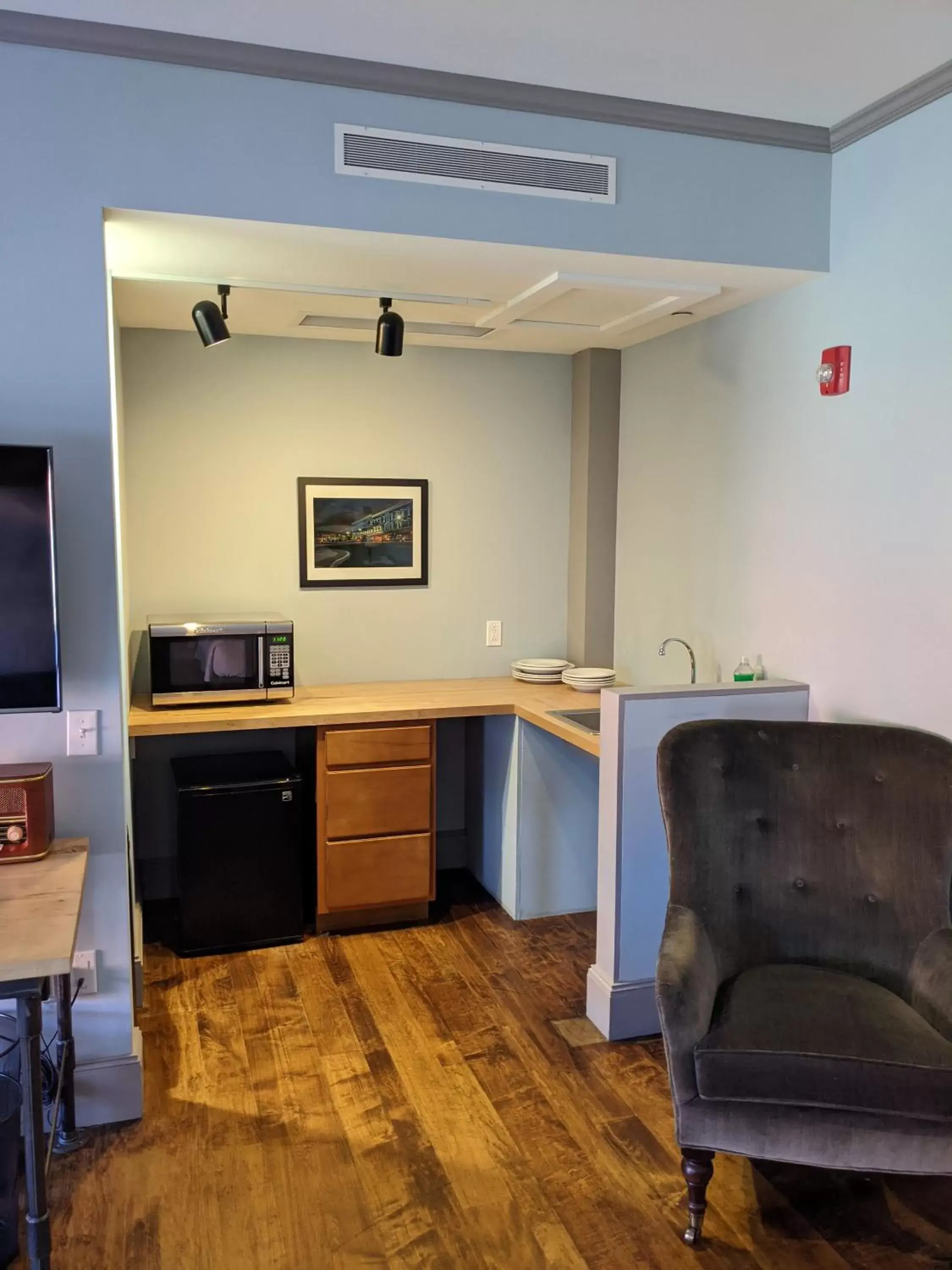 Double Room - Disability Access in Hotel on North Double Room - Disability Access in Hotel on North