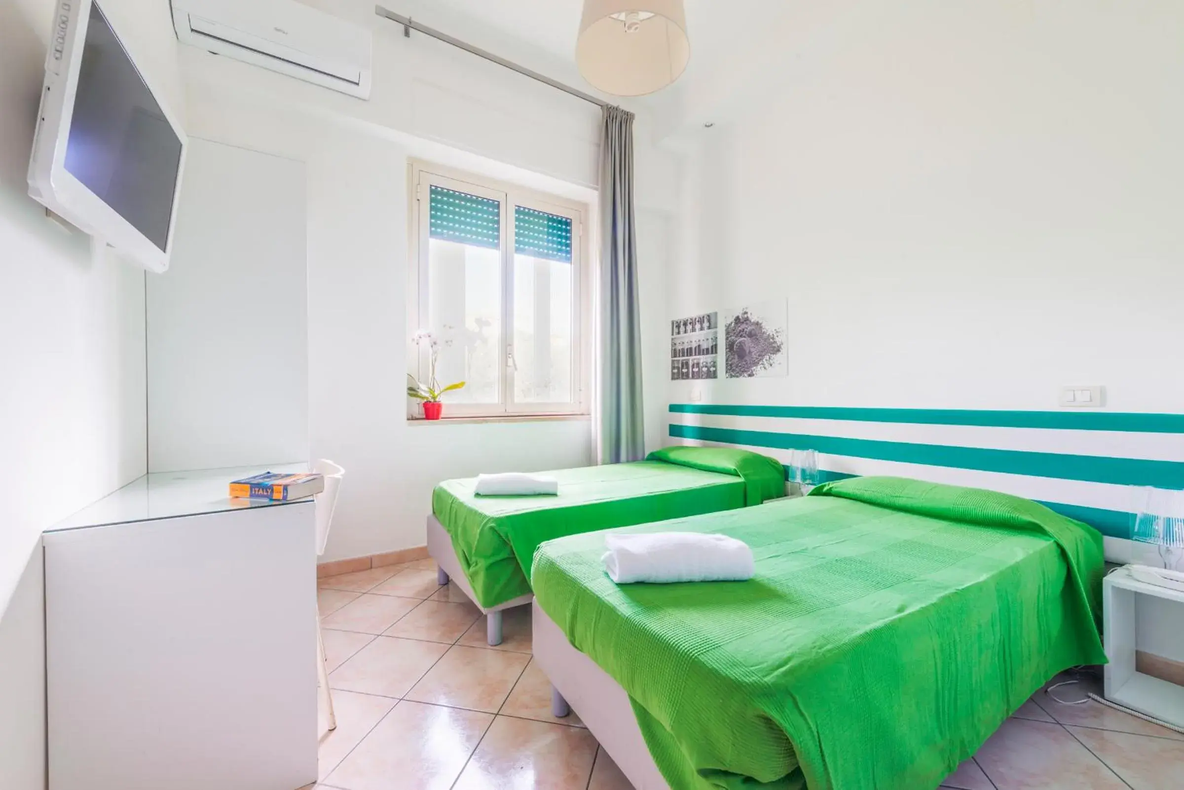 Standard Double or Twin Room in Hotel Spicy Standard Double or Twin Room in Hotel Spicy