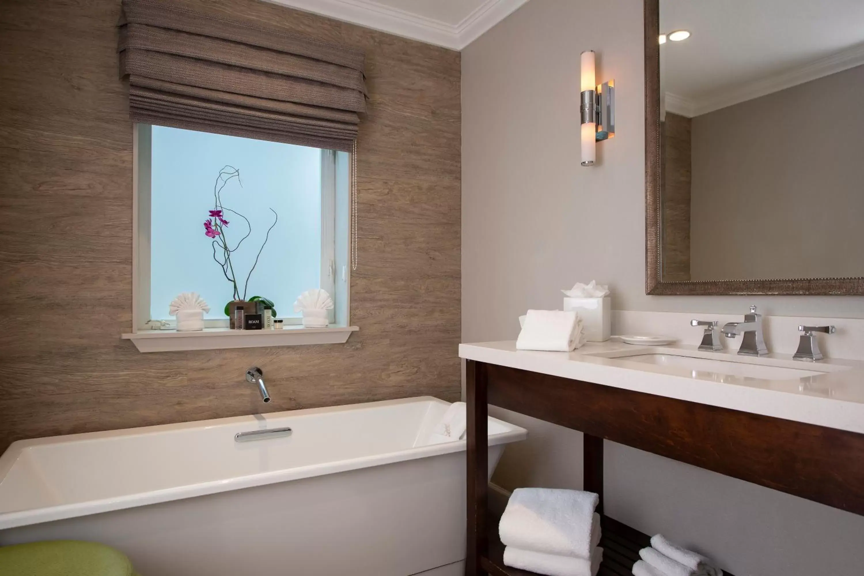 Deluxe Junior Suite in Almond Tree Inn - Adults Only Deluxe Junior Suite in Almond Tree Inn - Adults Only