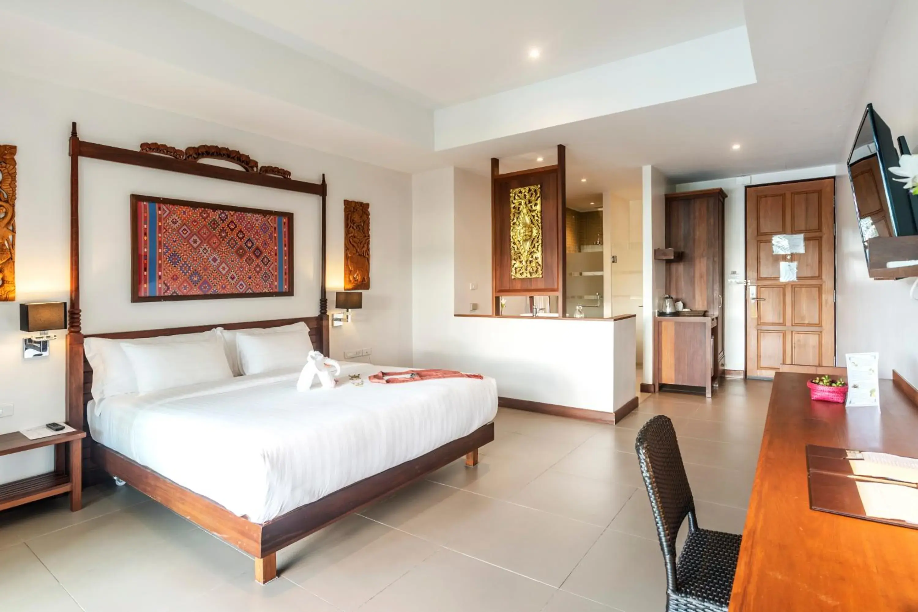 King Room with Balcony in Bansaeo Garden and Resort King Room with Balcony in Bansaeo Garden and Resort