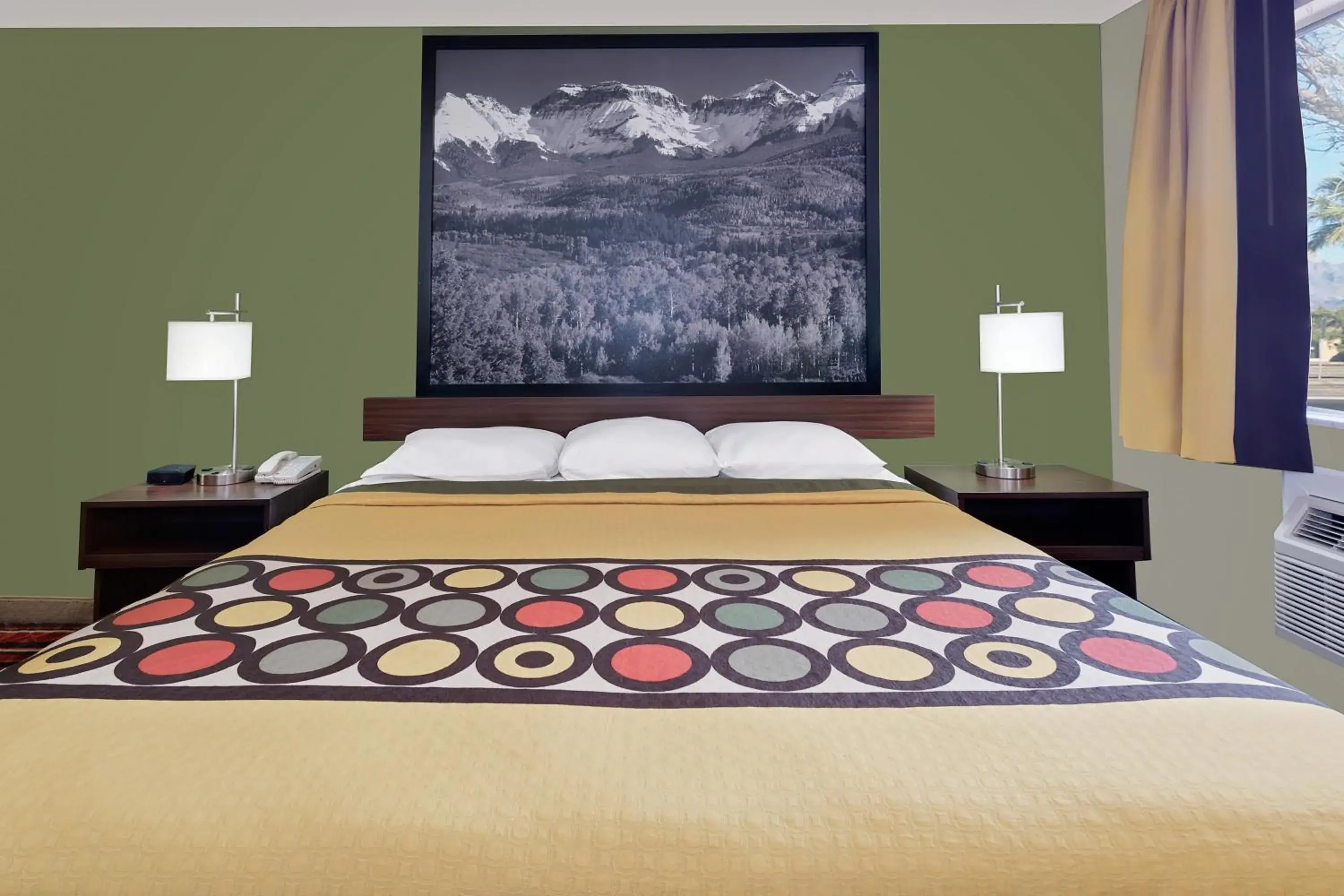 Queen Room - Non-Smoking in Super 8 by Wyndham Denver Central Queen Room - Non-Smoking in Super 8 by Wyndham Denver Central