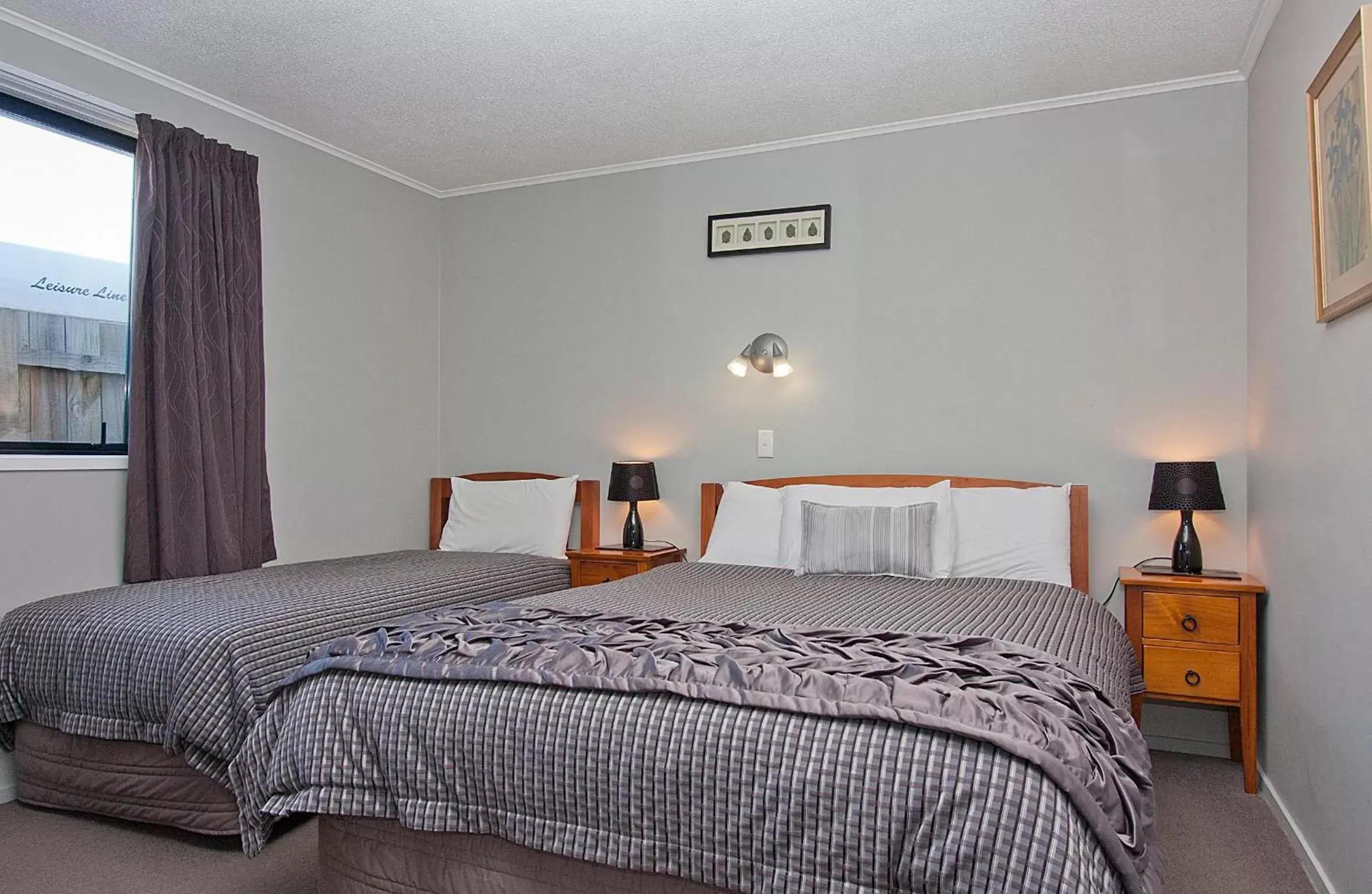 One-Bedroom Apartment (6 Adults) in Coronation Park Motels One-Bedroom Apartment (6 Adults) in Coronation Park Motels