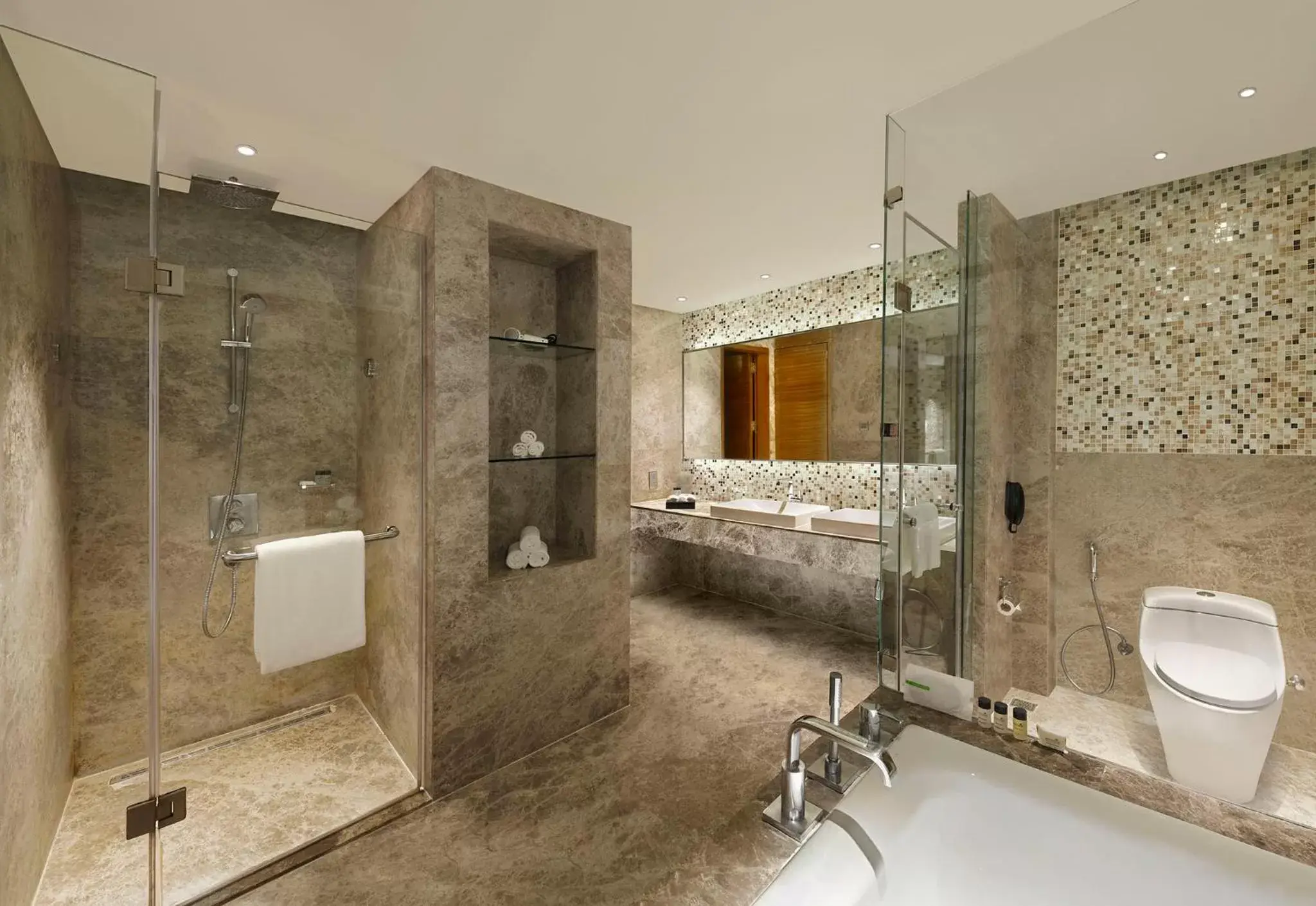 King Suite - Smoking in Holiday Inn Jaipur City Centre by IHG King Suite - Smoking in Holiday Inn Jaipur City Centre by IHG