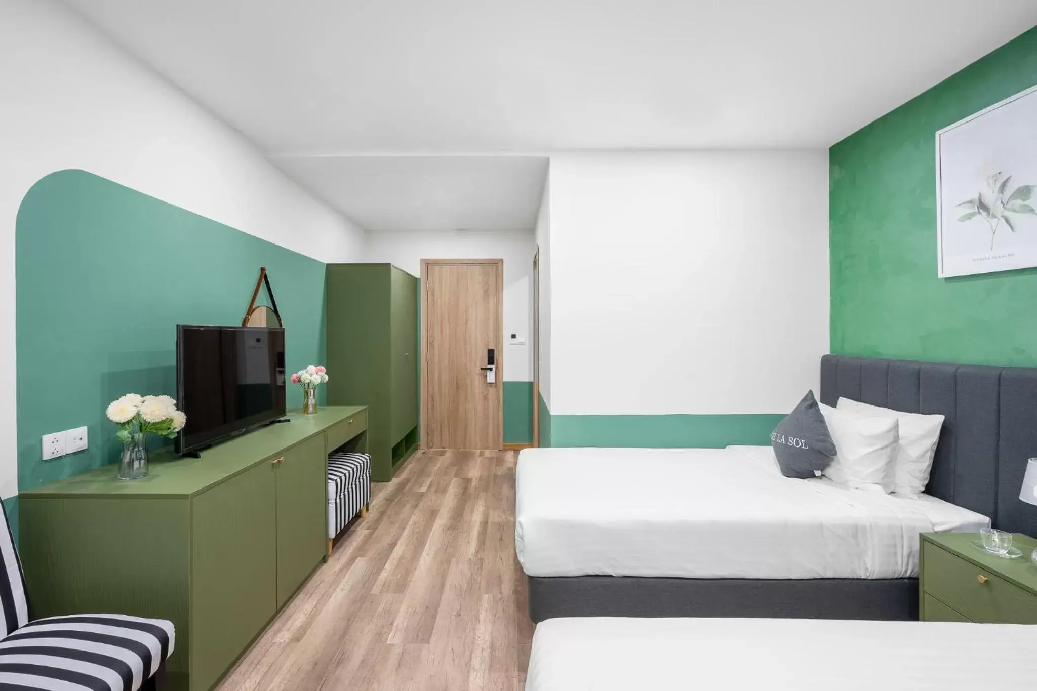 Superior Triple Room in De La Sol Villa Dalat Superior Triple Room in De La Sol Villa Dalat