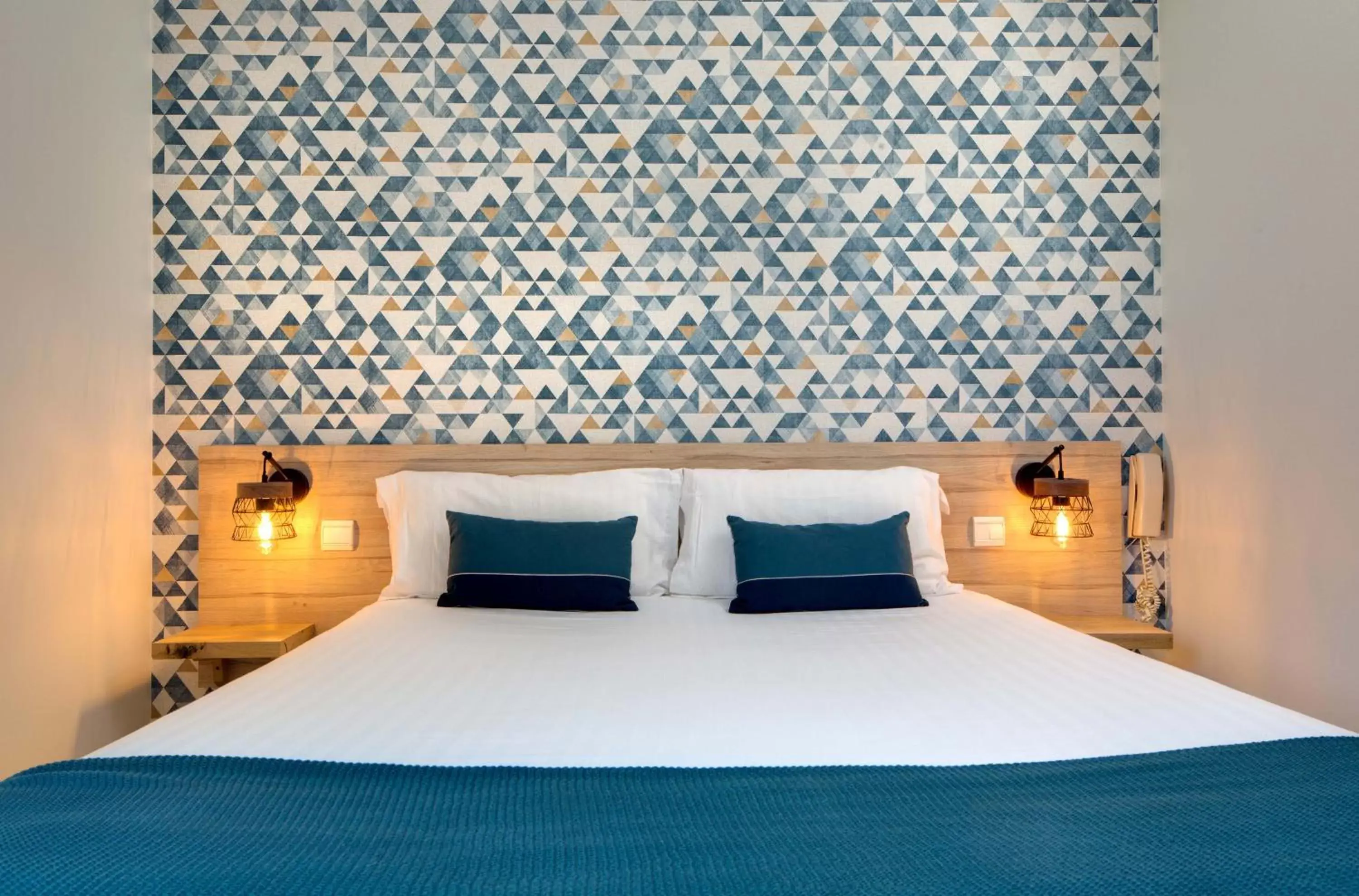 Comfort Room with Terrace in Les Secrets Château Pey La Tour - Groupe LOGIS HOTELS Comfort Room with Terrace in Les Secrets Château Pey La Tour - Groupe LOGIS HOTELS