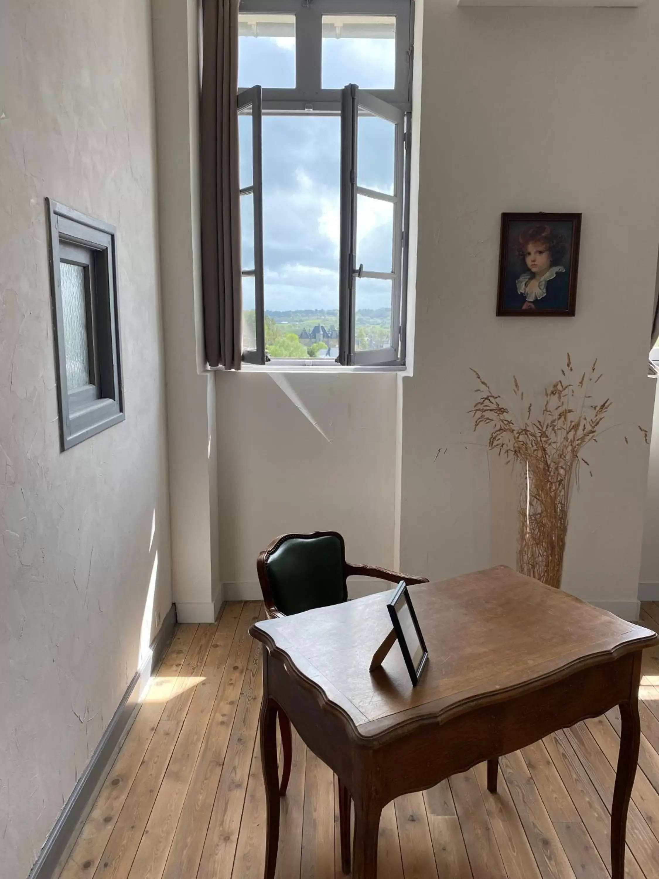 Dining Area in Demeure de kergoguen Dining Area in Demeure de kergoguen