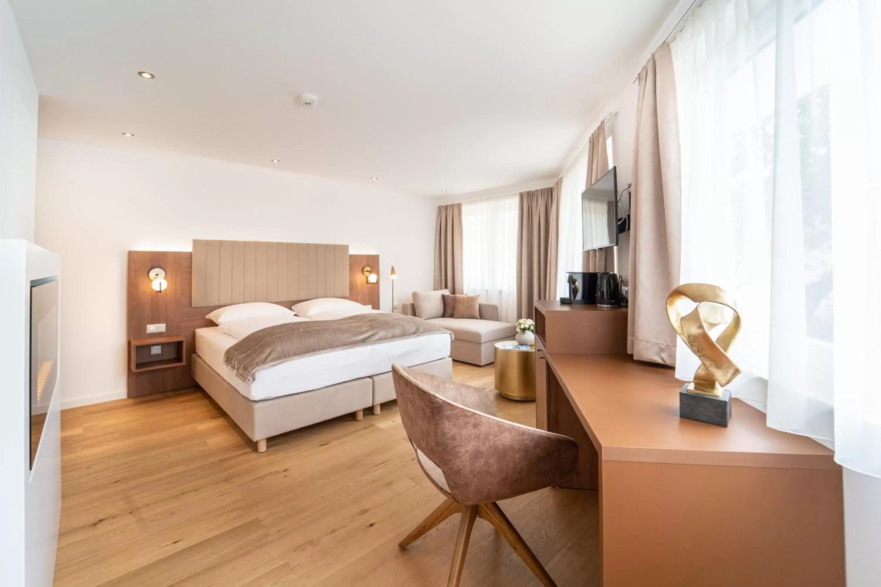 Deluxe double room with electric fireplace in das mondsee Deluxe double room with electric fireplace in das mondsee