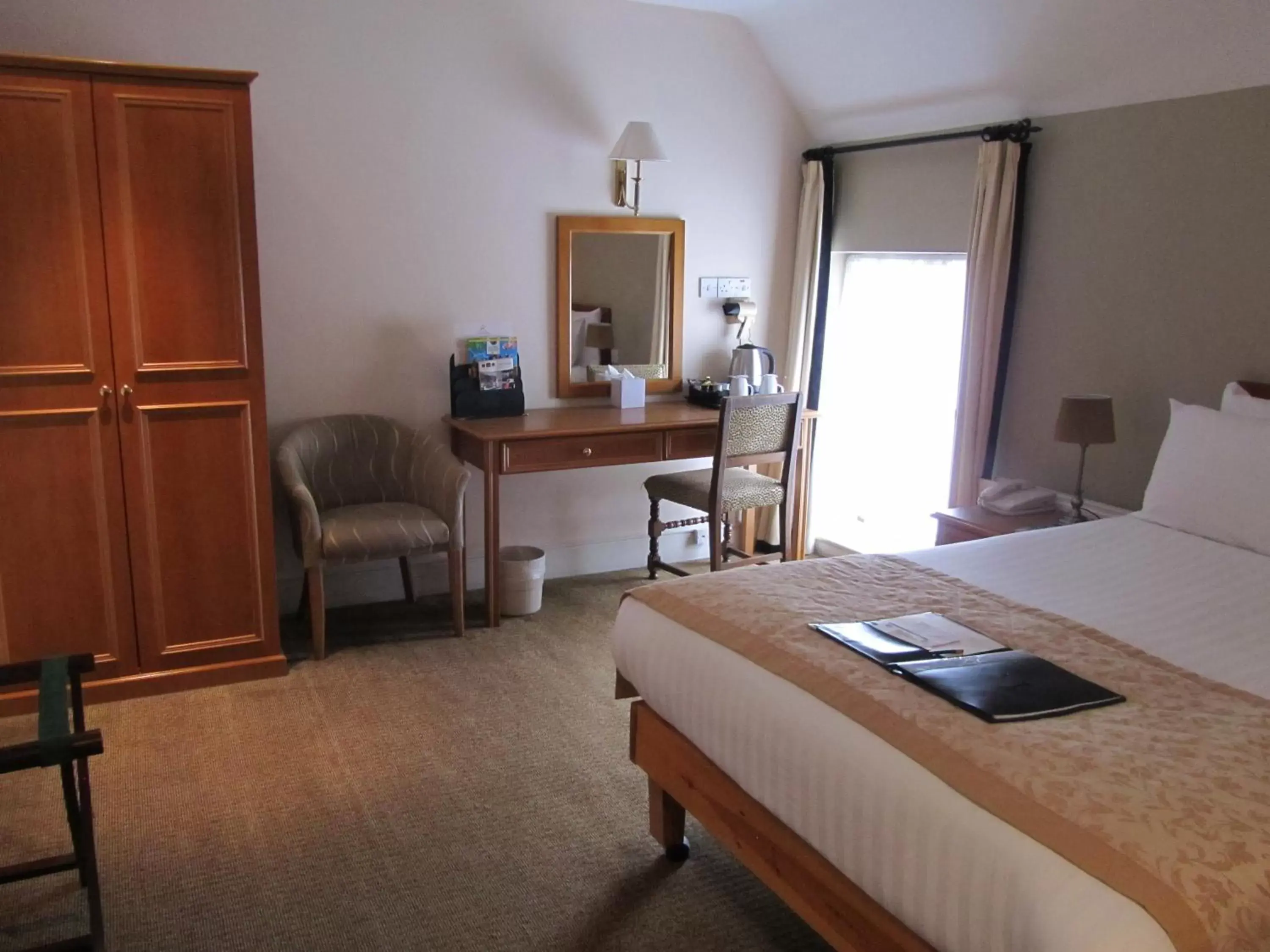 Standard Double Room in Best Western The Rose & Crown Hotel Standard Double Room in Best Western The Rose & Crown Hotel