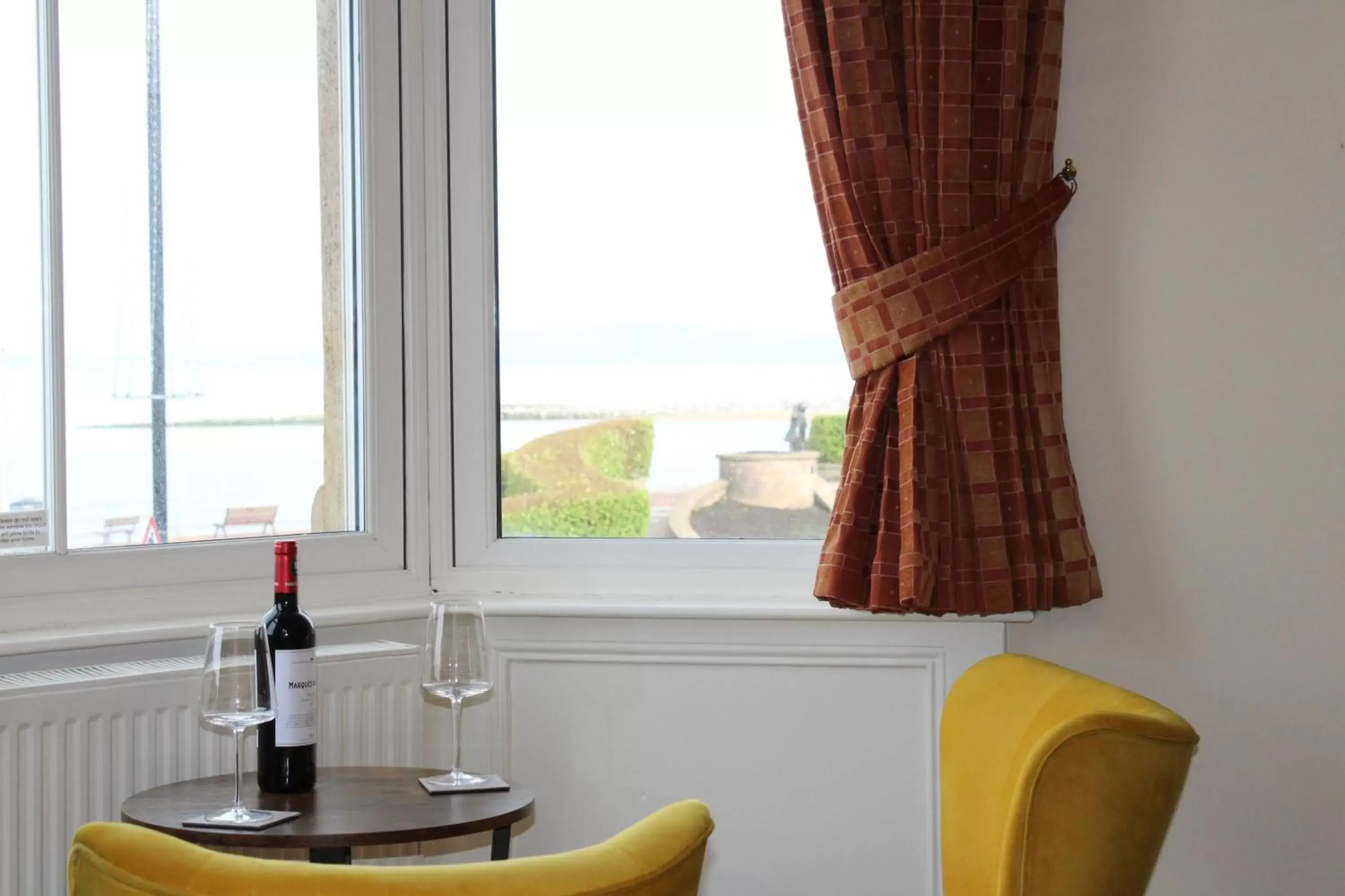 The Crown Hotel The Crown Hotel