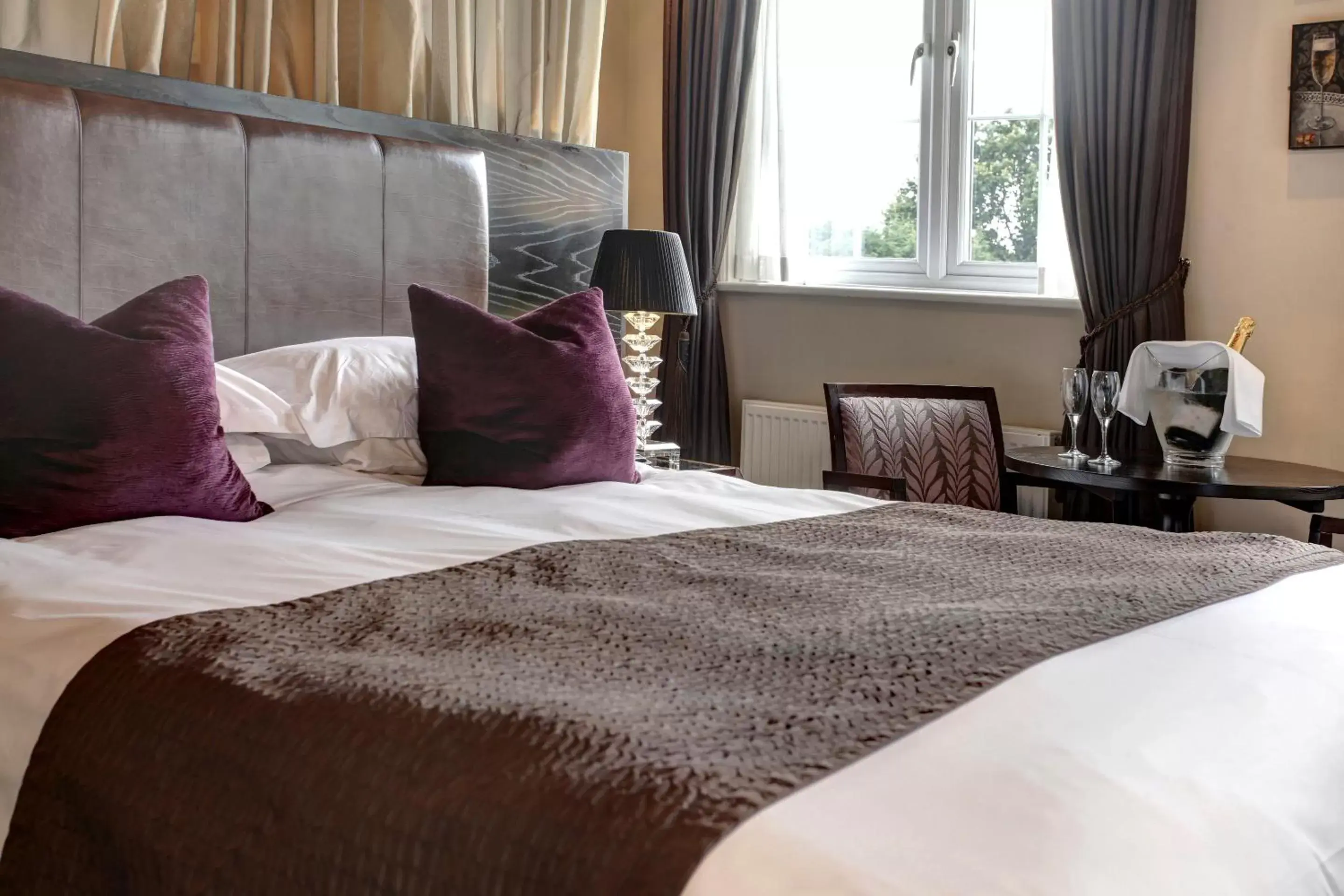 Standard Queen Room in Ivy Hill Hotel, Sure Hotel Collection by Best Western Standard Queen Room in Ivy Hill Hotel, Sure Hotel Collection by Best Western