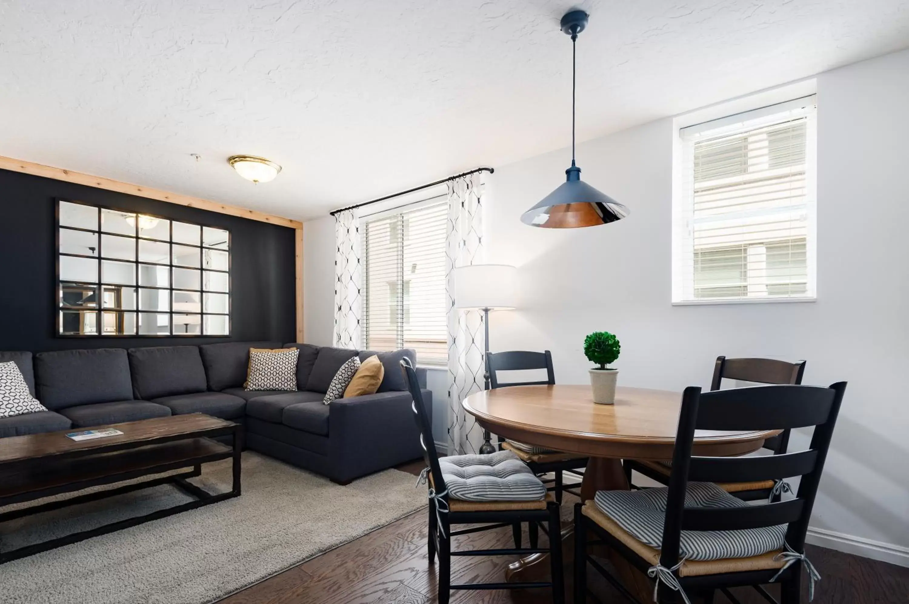 Deluxe Apartment in The Kimball at Temple Square Deluxe Apartment in The Kimball at Temple Square