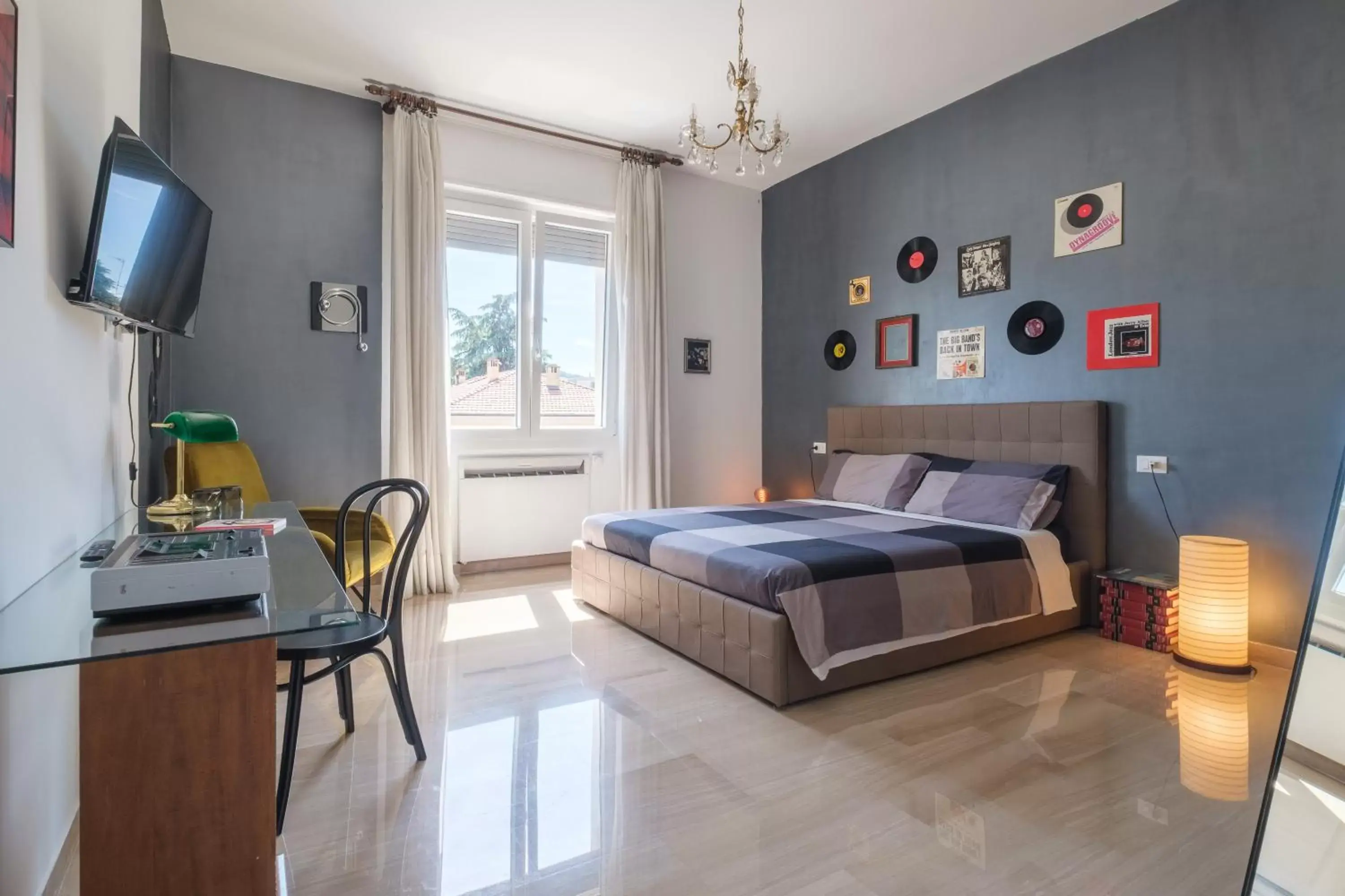 Double Room with Private External Bathroom in Fabula Rooms 3 Suites with private bathroom Double Room with Private External Bathroom in Fabula Rooms 3 Suites with private bathroom