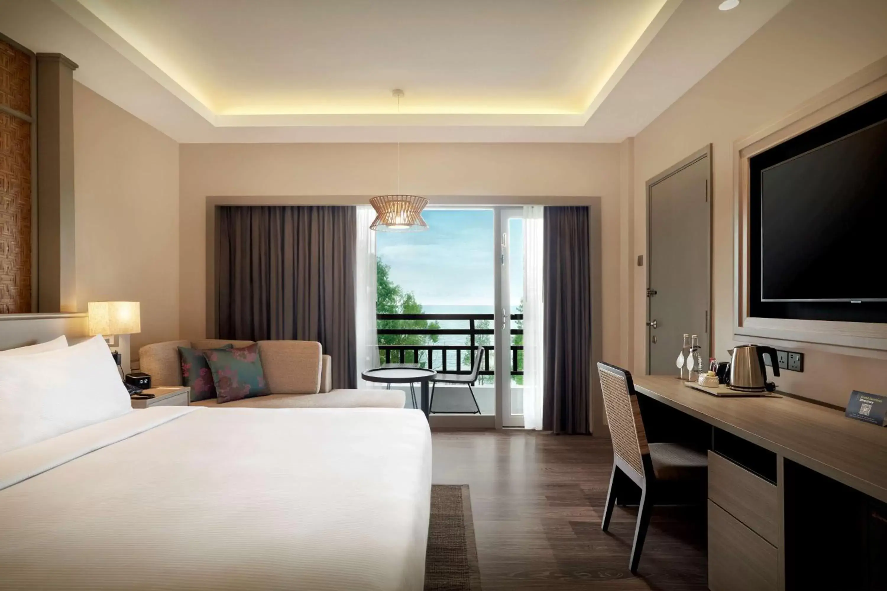King Room with Garden View - High Floor in DoubleTree by Hilton Damai Laut King Room with Garden View - High Floor in DoubleTree by Hilton Damai Laut