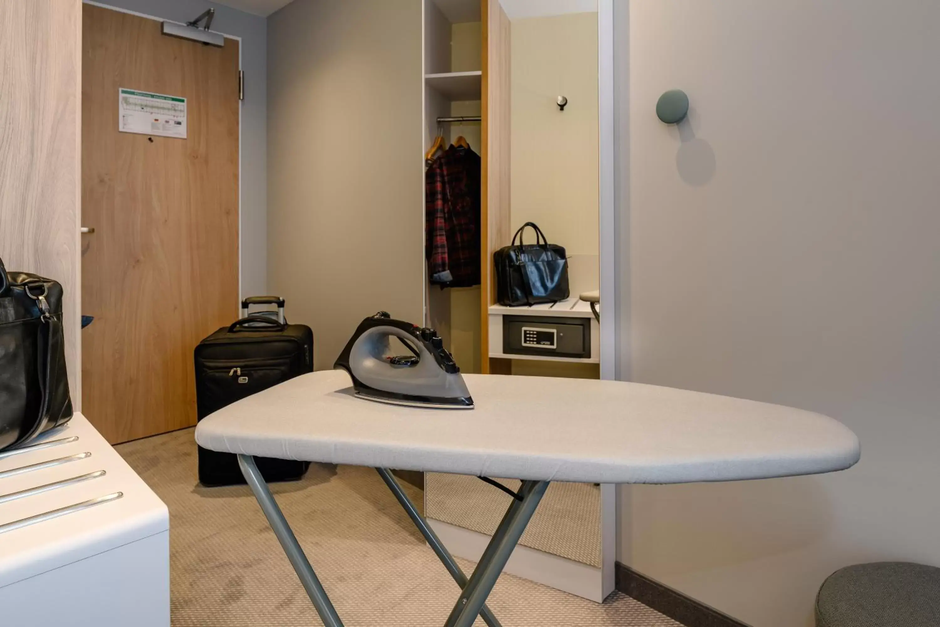 Standard Room in Holiday Inn Express - Fulda by IHG Standard Room in Holiday Inn Express - Fulda by IHG