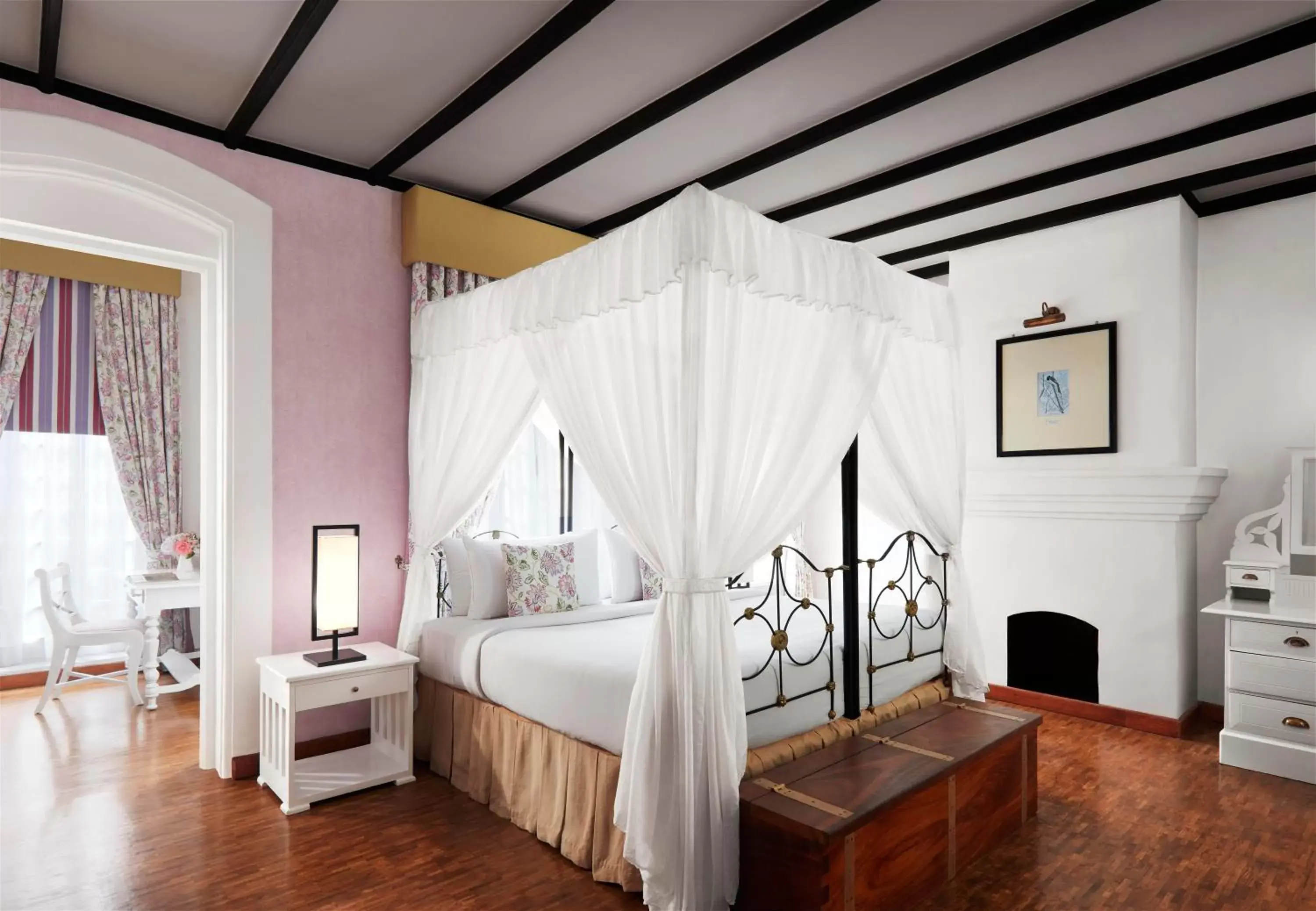 Heritage Suite in Jetwing St Andrew's Heritage Suite in Jetwing St Andrew's