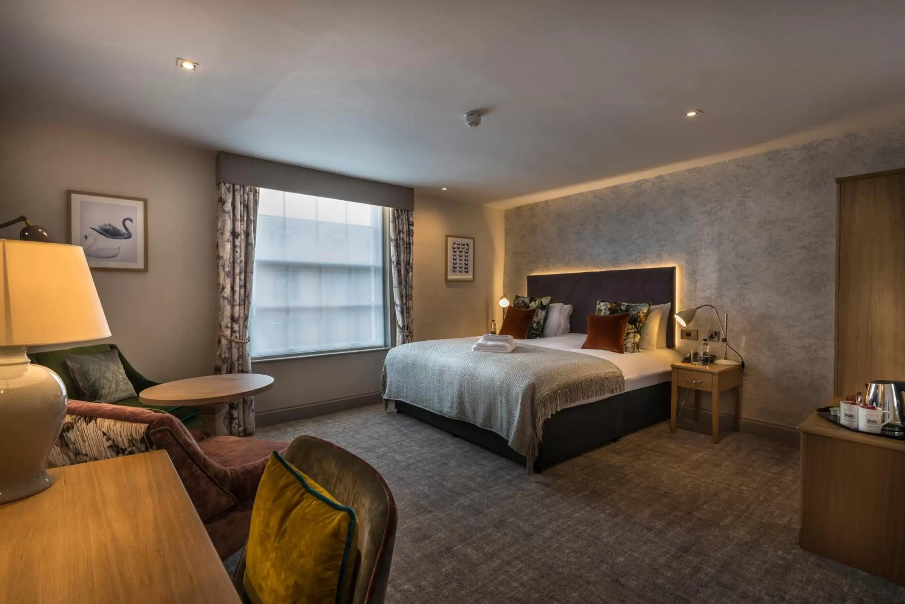 Superior Double Room in The Three Swans Hotel, Hungerford, Berkshire - The Coaching Inn Group Superior Double Room in The Three Swans Hotel, Hungerford, Berkshire - The Coaching Inn Group