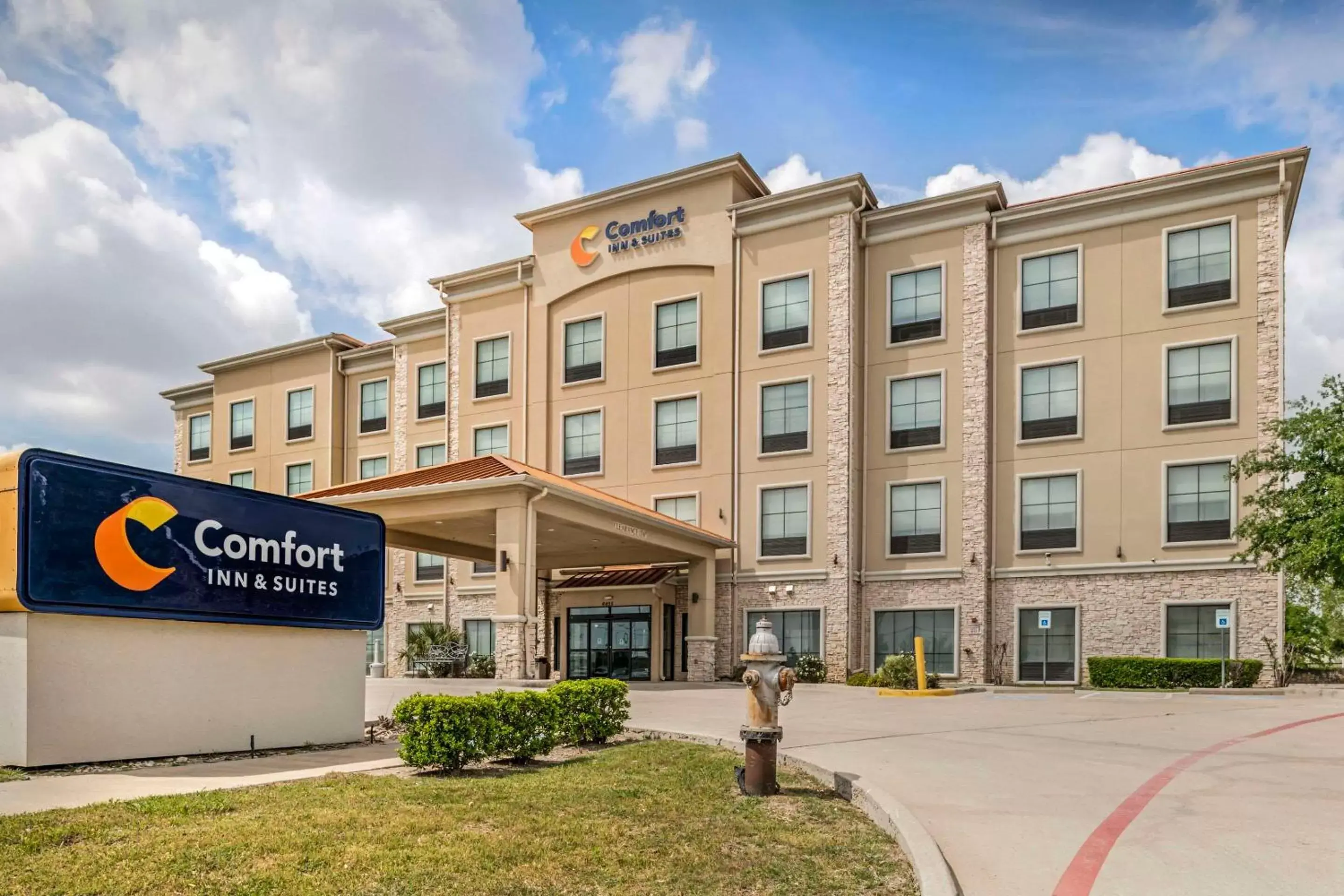 Comfort Inn & Suites Fort Worth - Fossil Creek Comfort Inn & Suites Fort Worth - Fossil Creek
