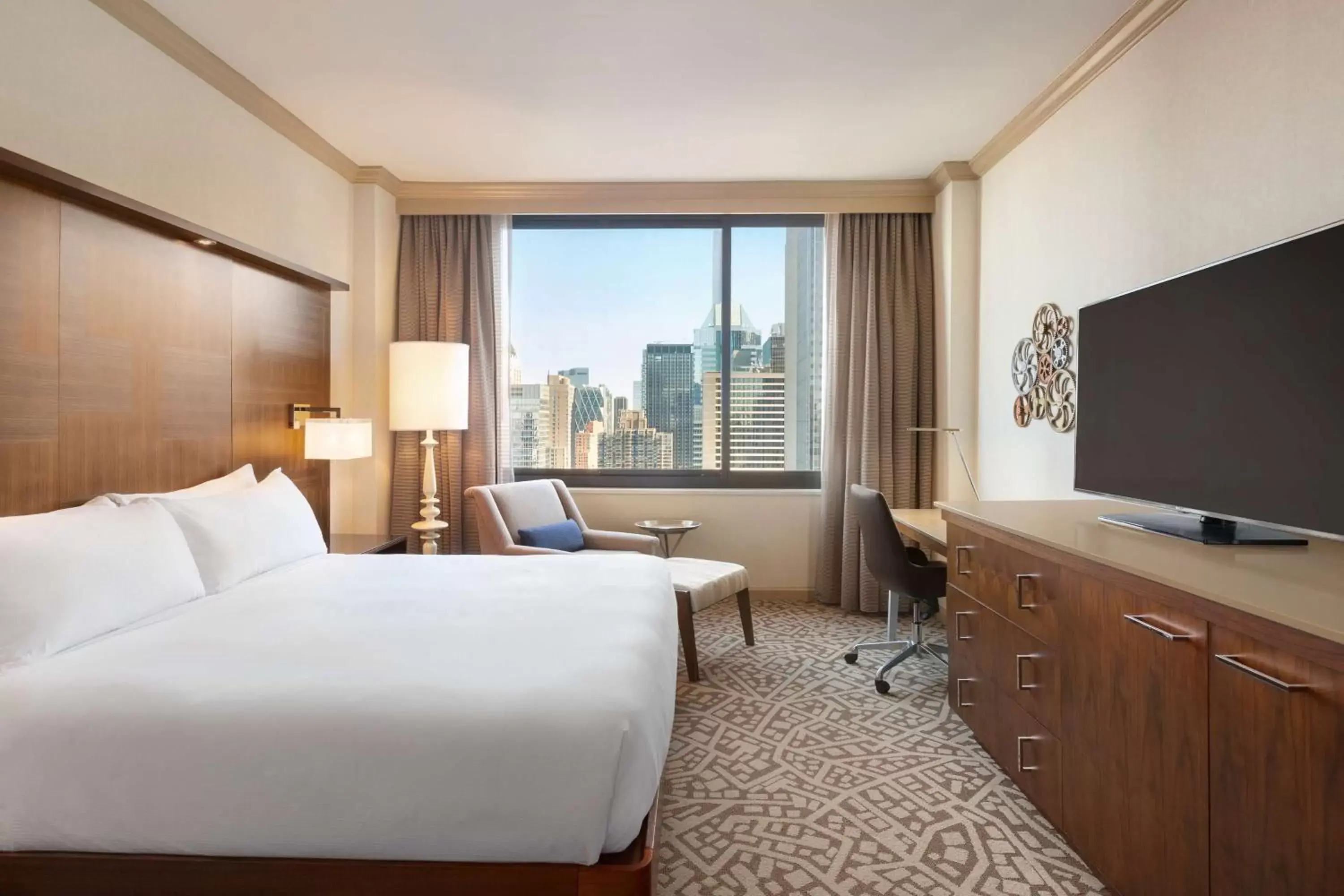 King Room with Bath Tub and Times Square View - Mobility Accessible in Hilton New York Times Square King Room with Bath Tub and Times Square View - Mobility Accessible in Hilton New York Times Square