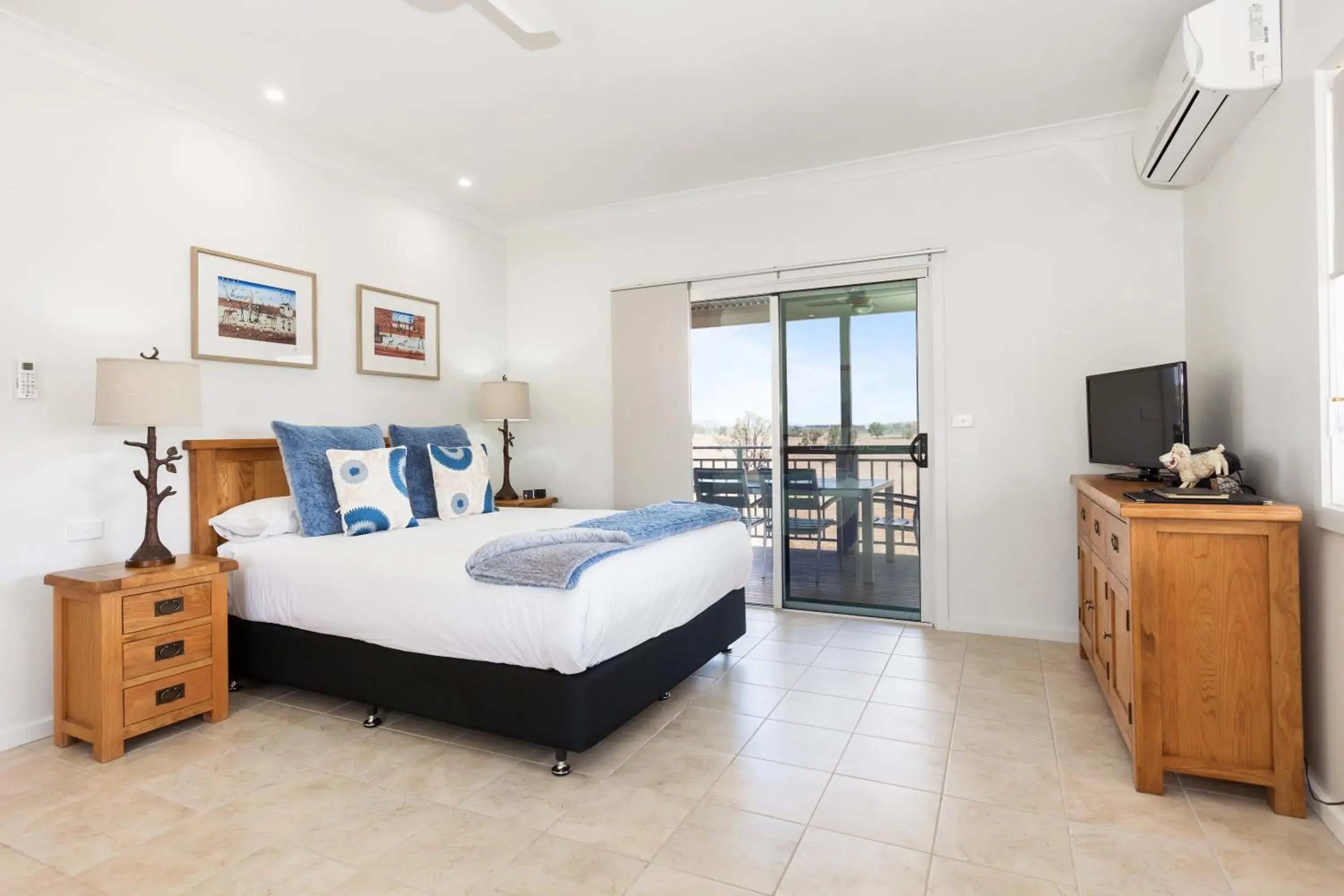 Studio with Terrace - 3 in Owl Head Lodge Studio with Terrace - 3 in Owl Head Lodge