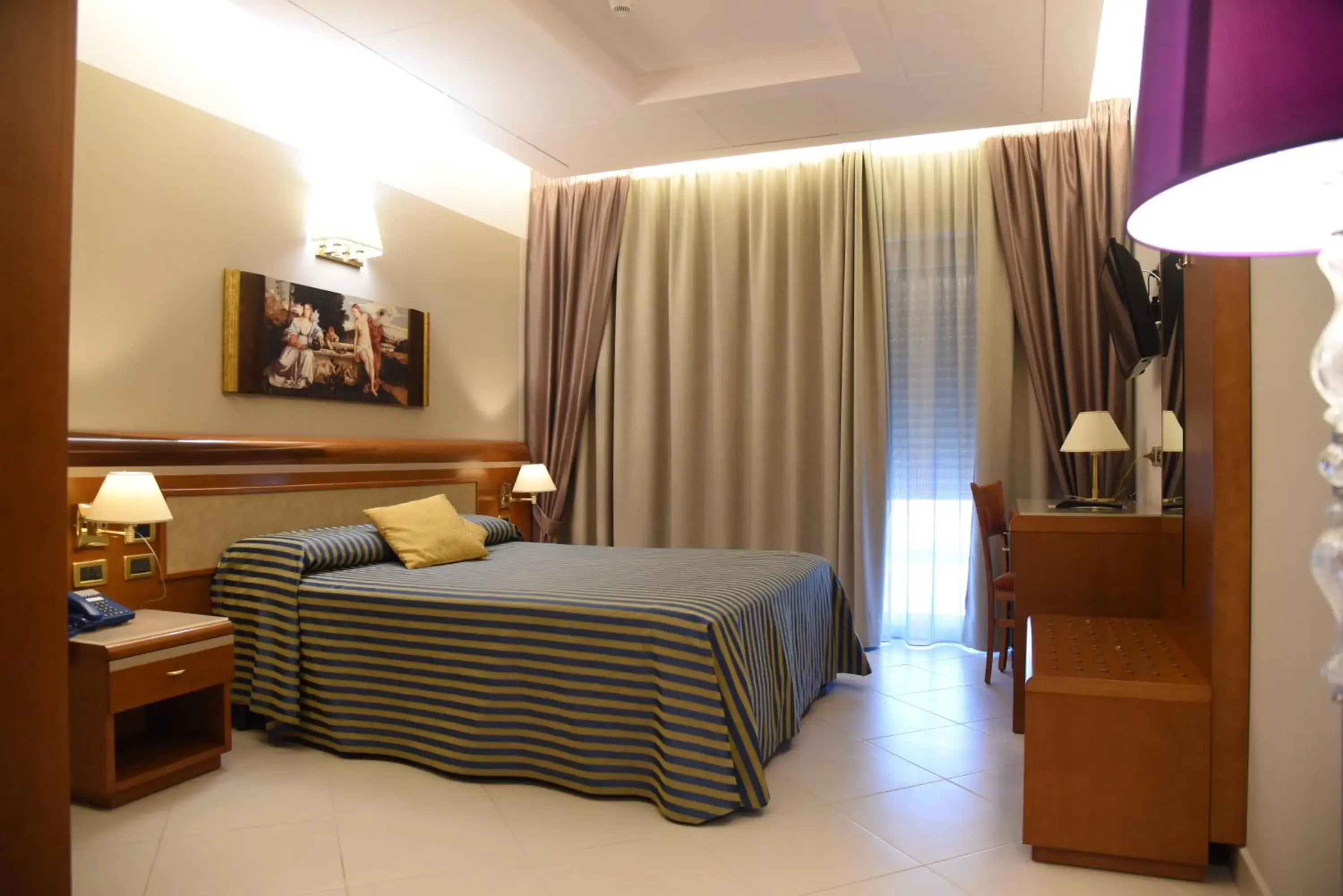 Superior Double Room in Hotel Niagara Superior Double Room in Hotel Niagara