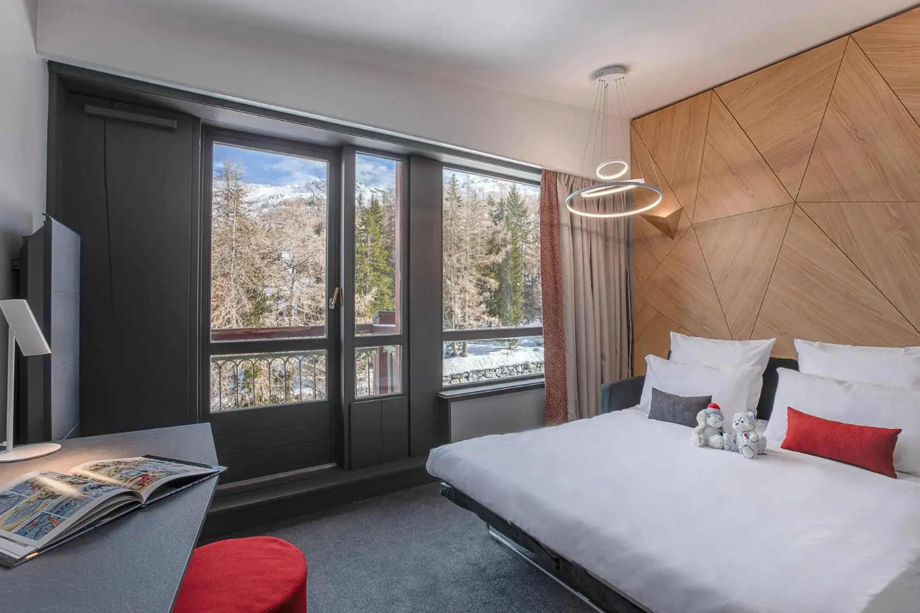 Privilege Suite with Balcony in Altezza - Arc 1800 Hotel & Spa - ex Mercure Privilege Suite with Balcony in Altezza - Arc 1800 Hotel & Spa - ex Mercure