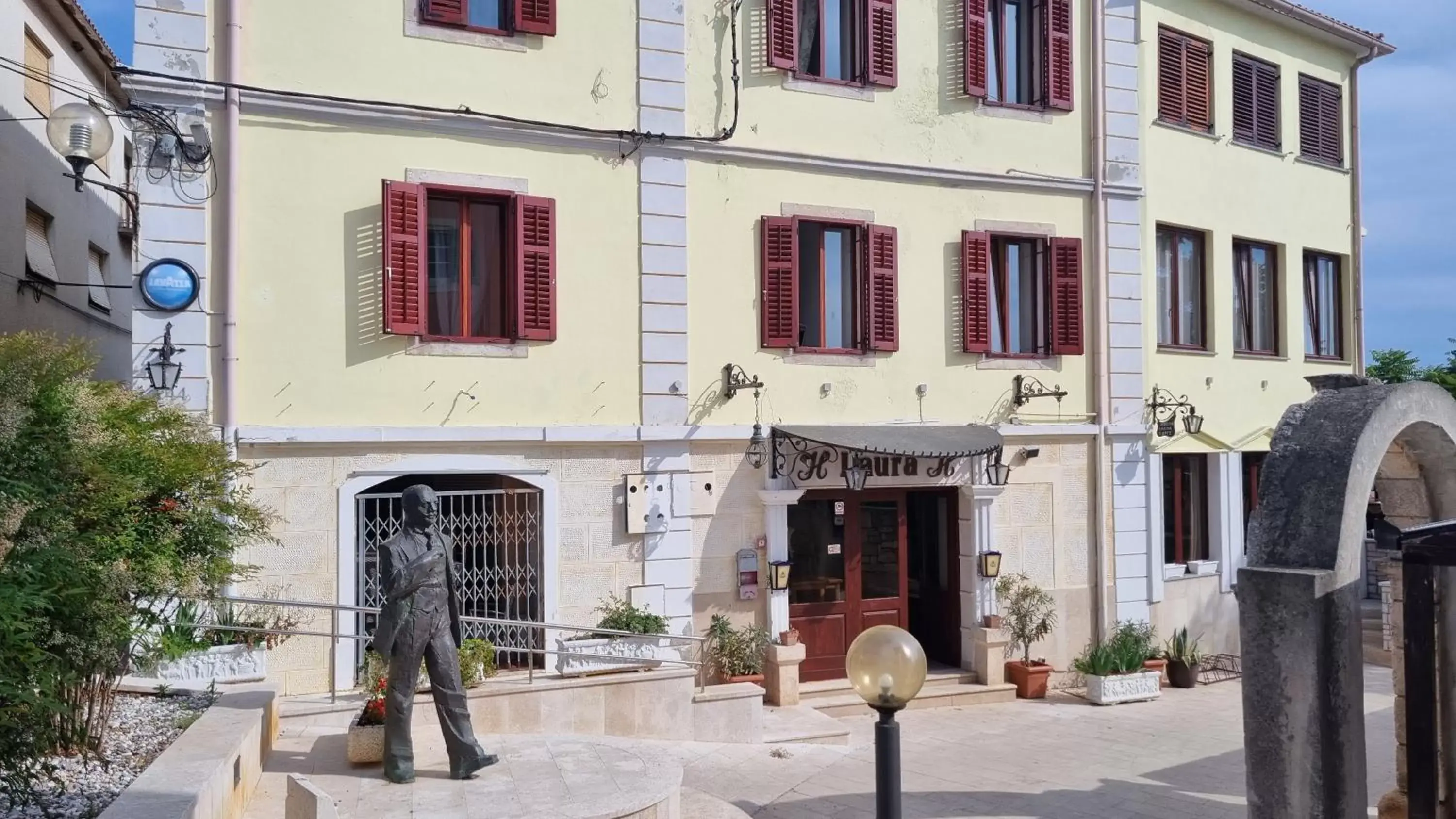 Standard Twin Room with Sea View in Laura Rooms Standard Twin Room with Sea View in Laura Rooms