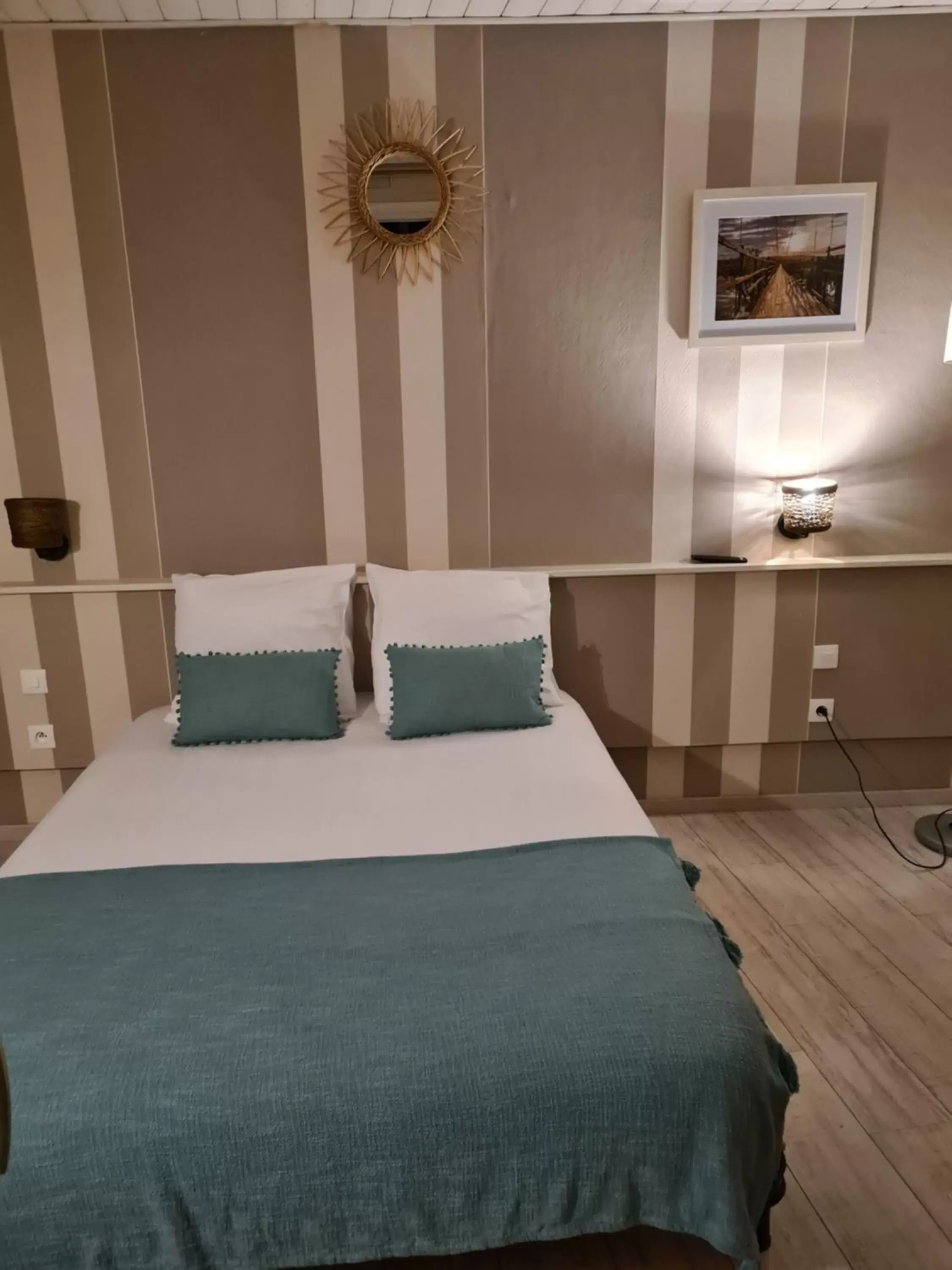 Standard Double Room in Le Royal Hôtel Standard Double Room in Le Royal Hôtel