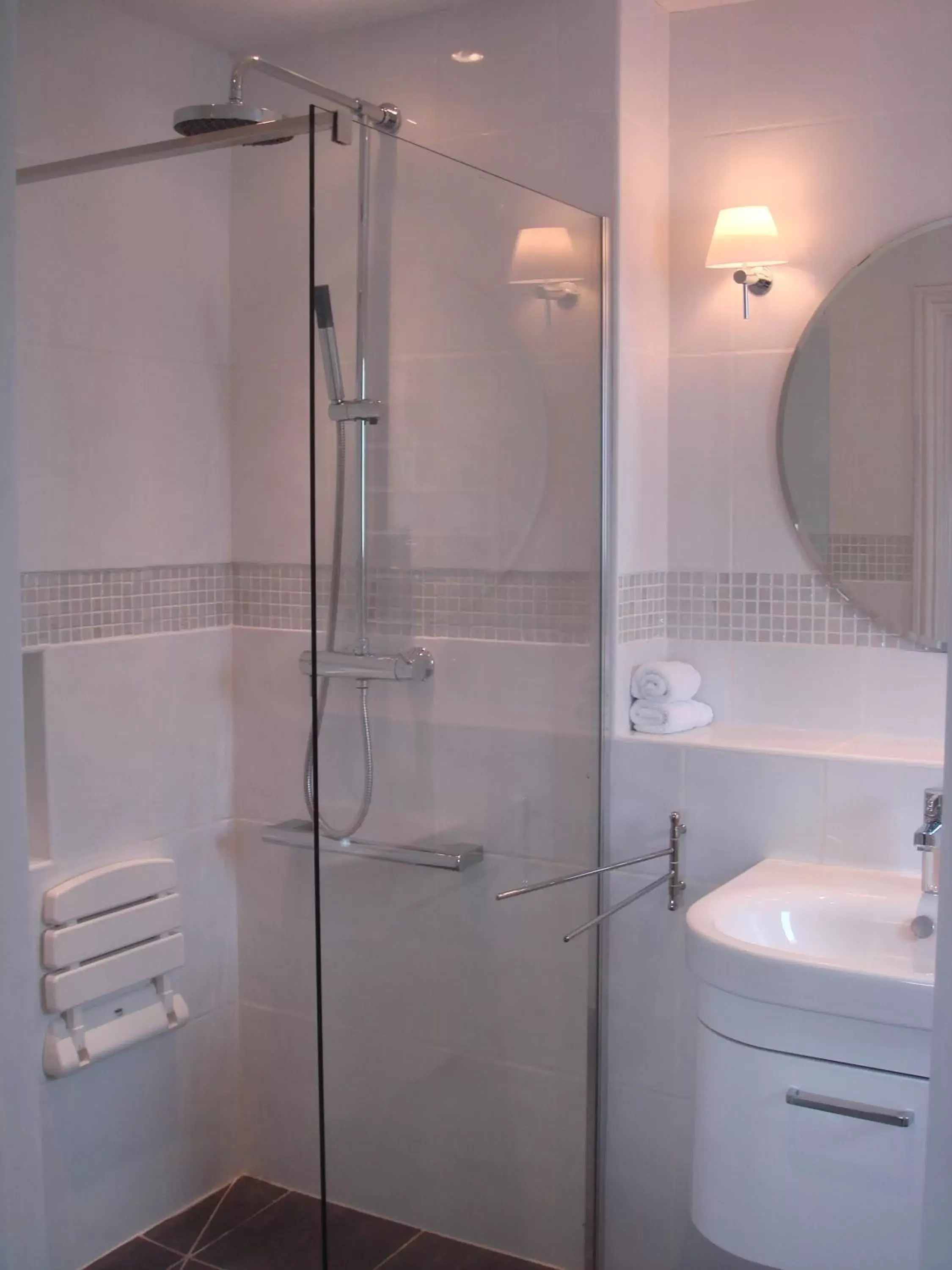 Super King Room with Balcony in Gower View Luxury Bed & Breakfast Super King Room with Balcony in Gower View Luxury Bed & Breakfast